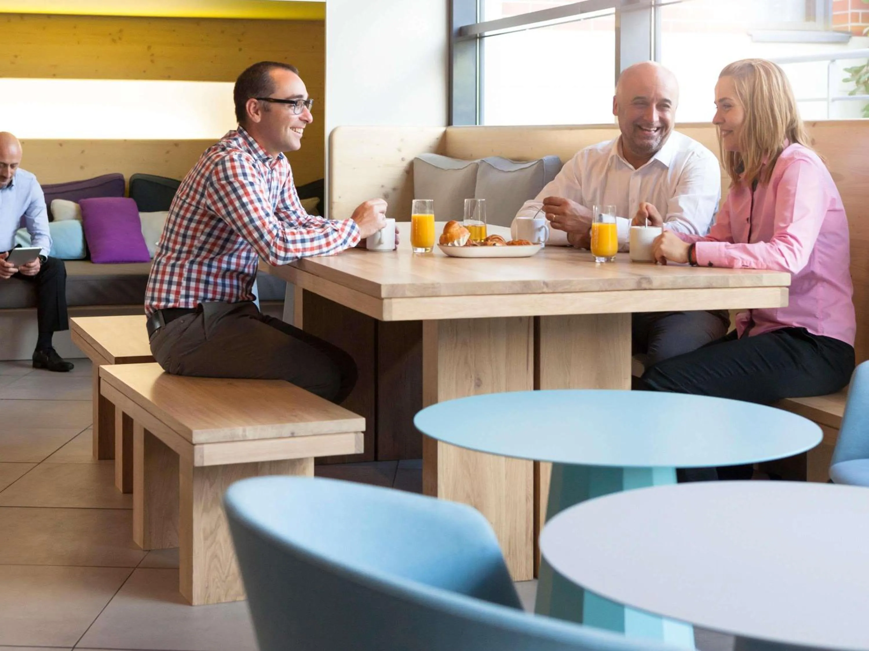 Breakfast in Novotel Suites Paris Montreuil Vincennes