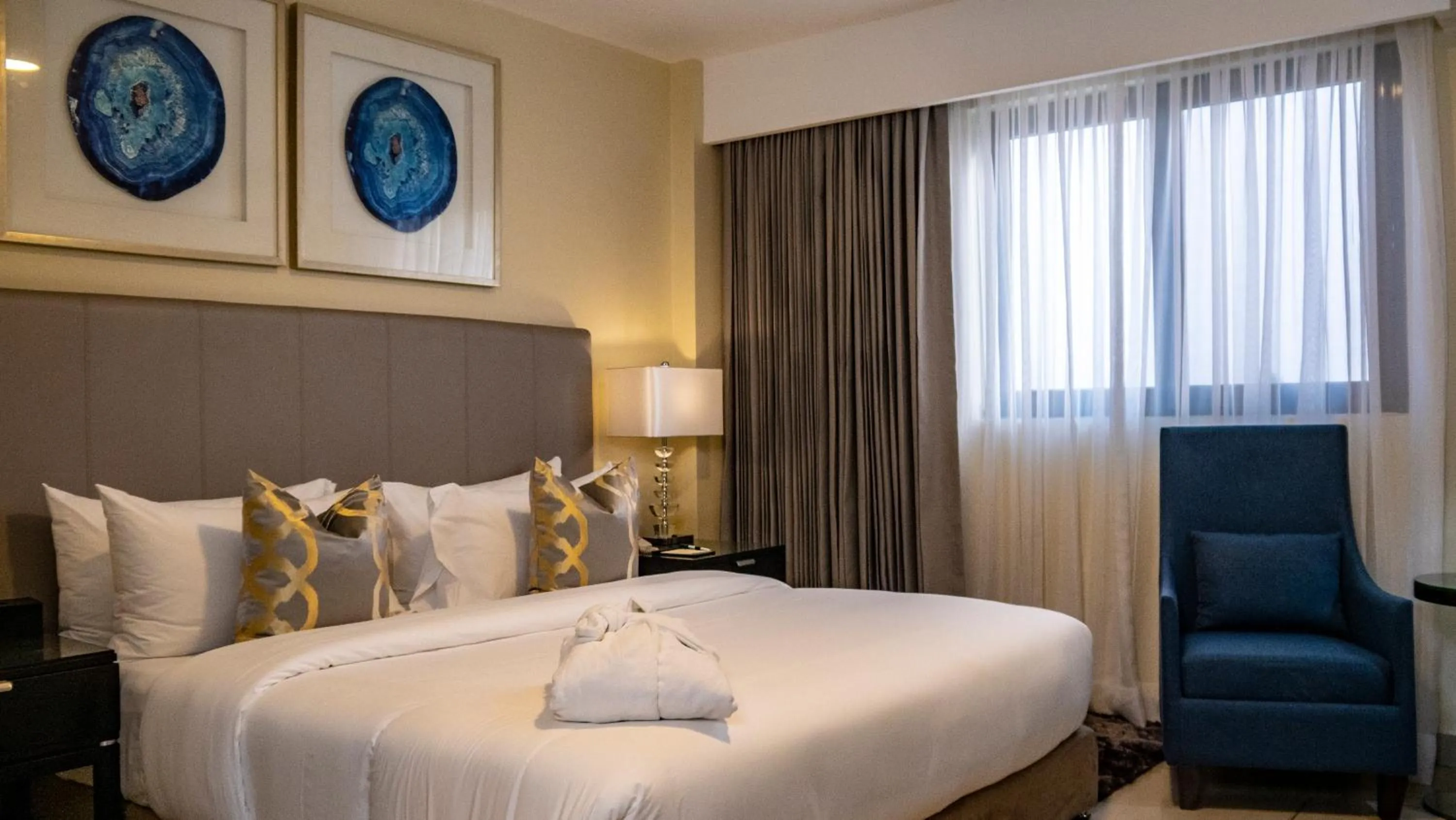 Bedroom, Bed in Oak Plaza Hotels East Airport