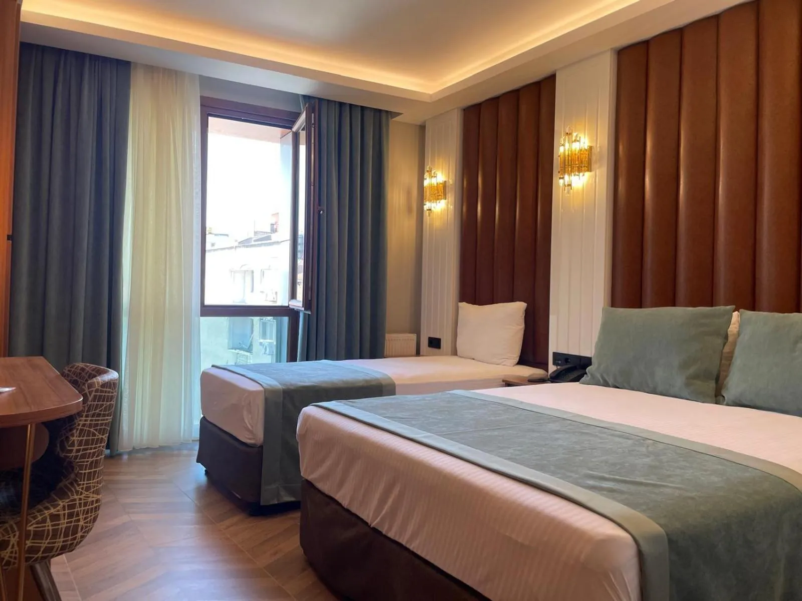 Bed in Gumus Palace Hotel