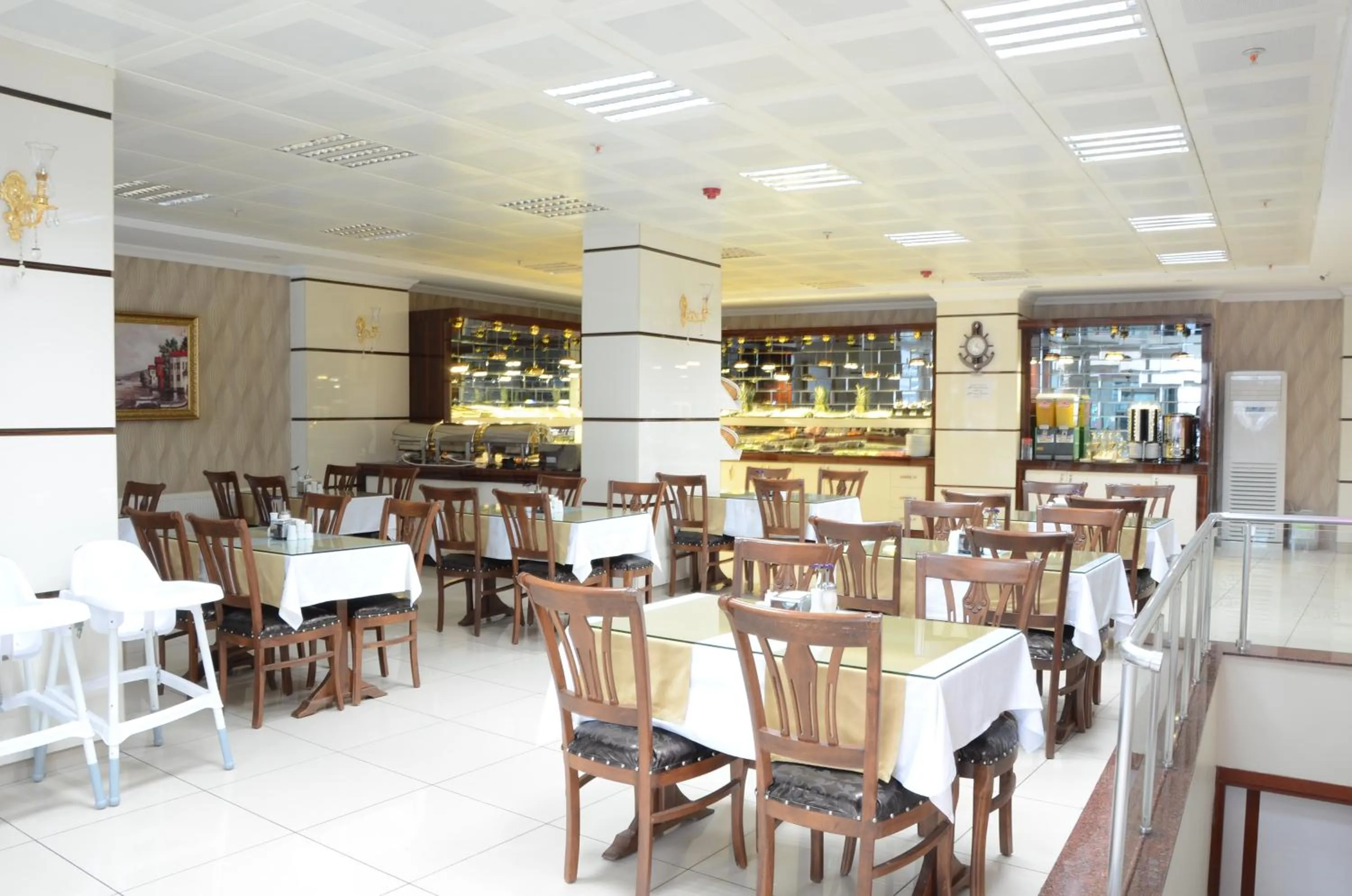 Restaurant/places to eat in Gumus Palace Hotel