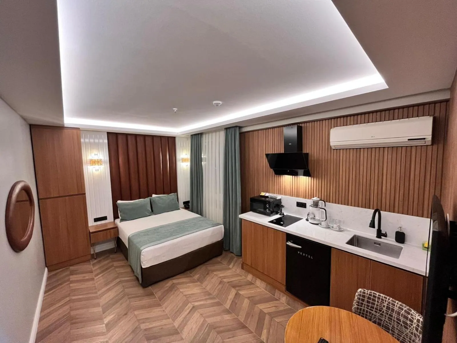 Bed in Gumus Palace Hotel