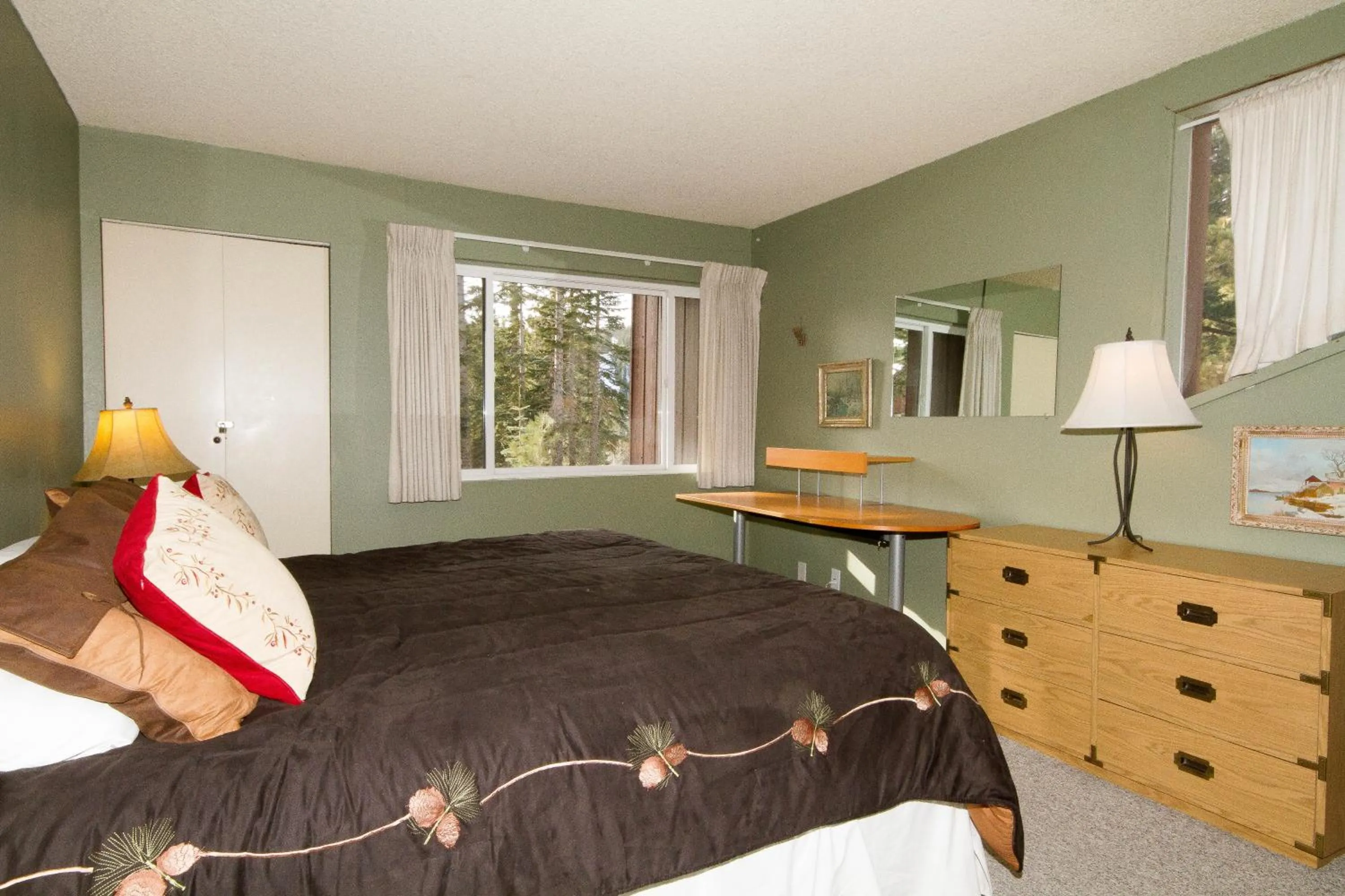 Other, Bed in Mammoth Ski & Racquet Club #082
