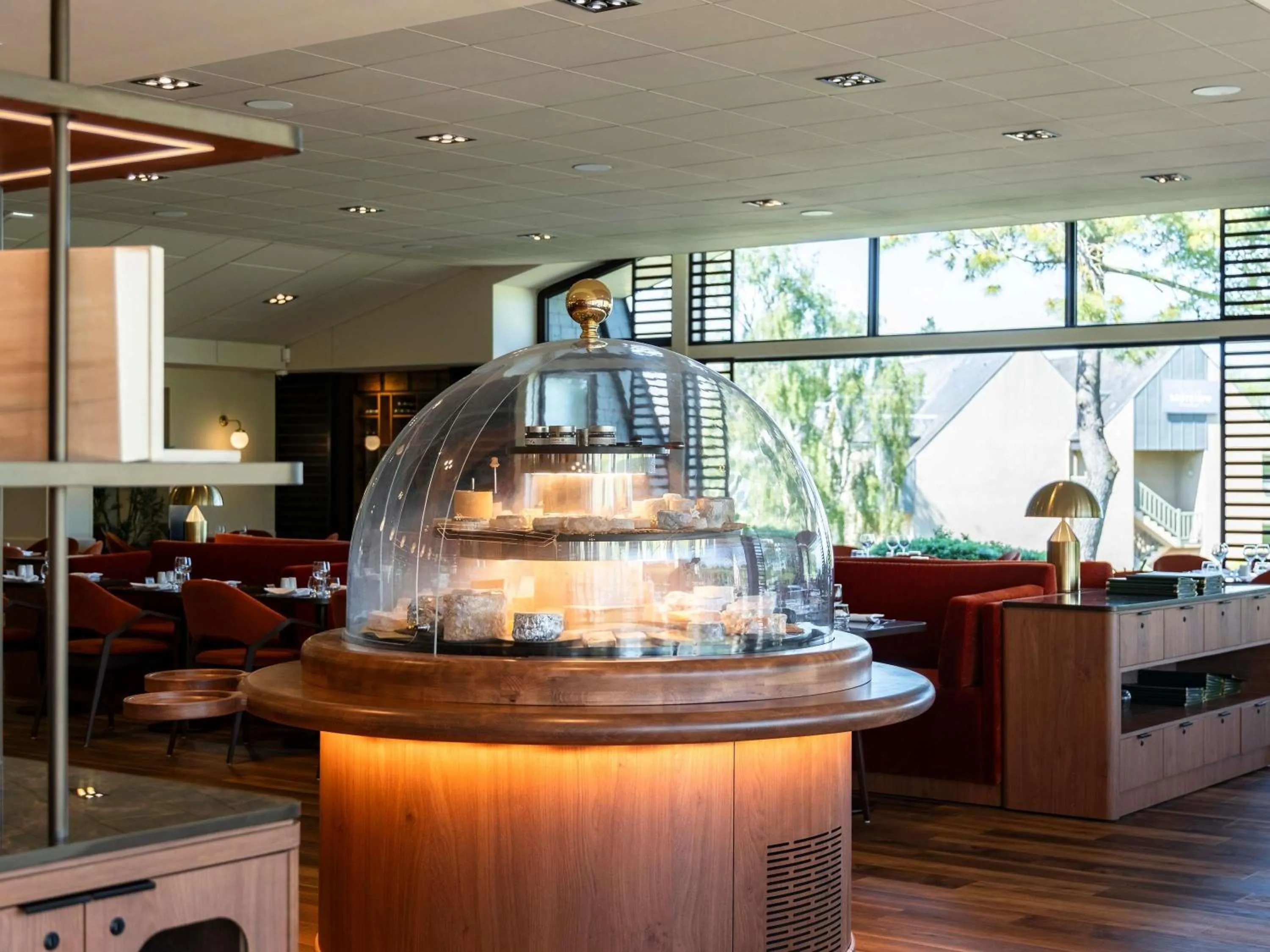 Restaurant/places to eat in Mercure Bayeux Omaha Beach