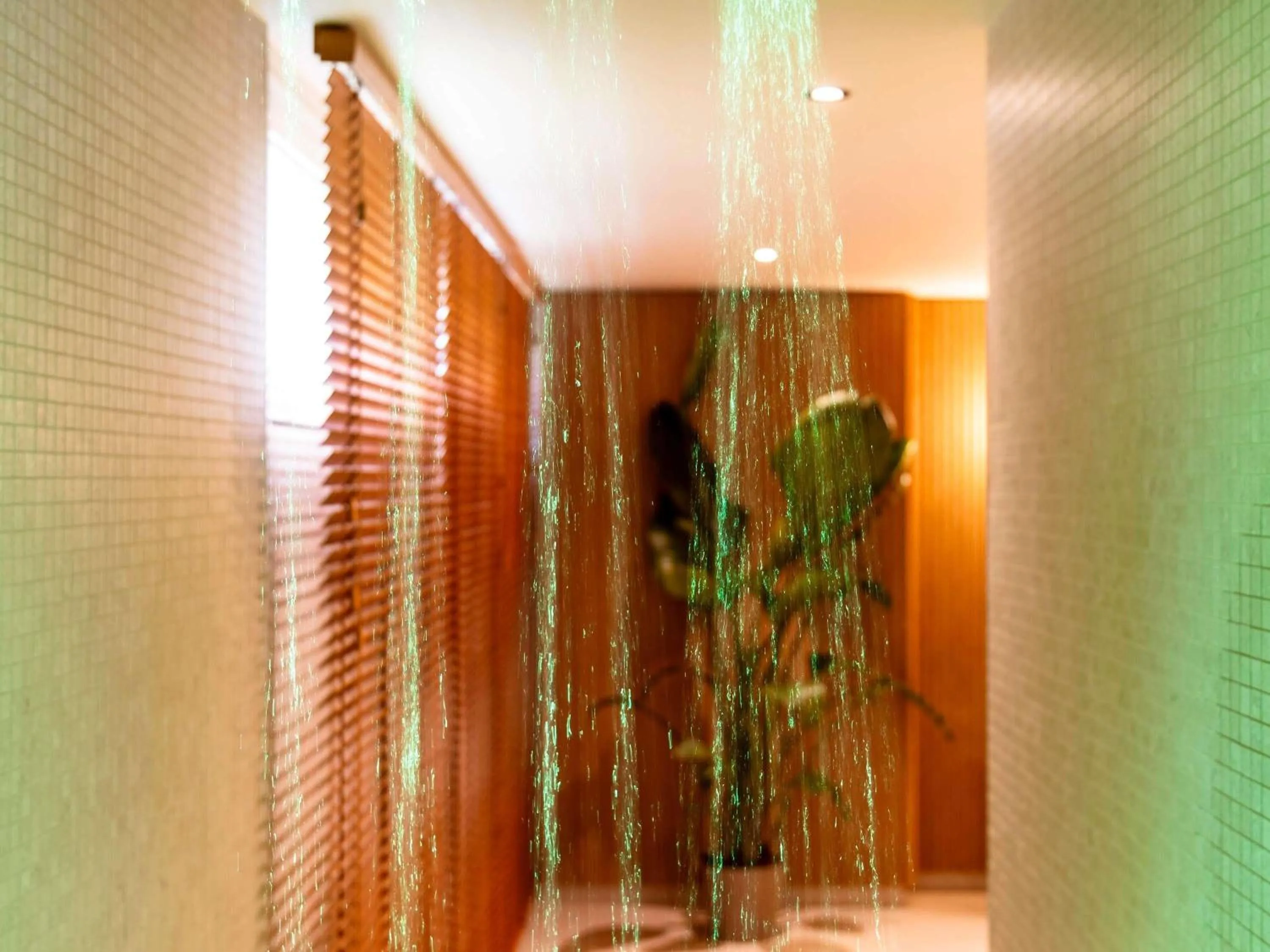 Spa and wellness centre/facilities in Mercure Bayeux Omaha Beach