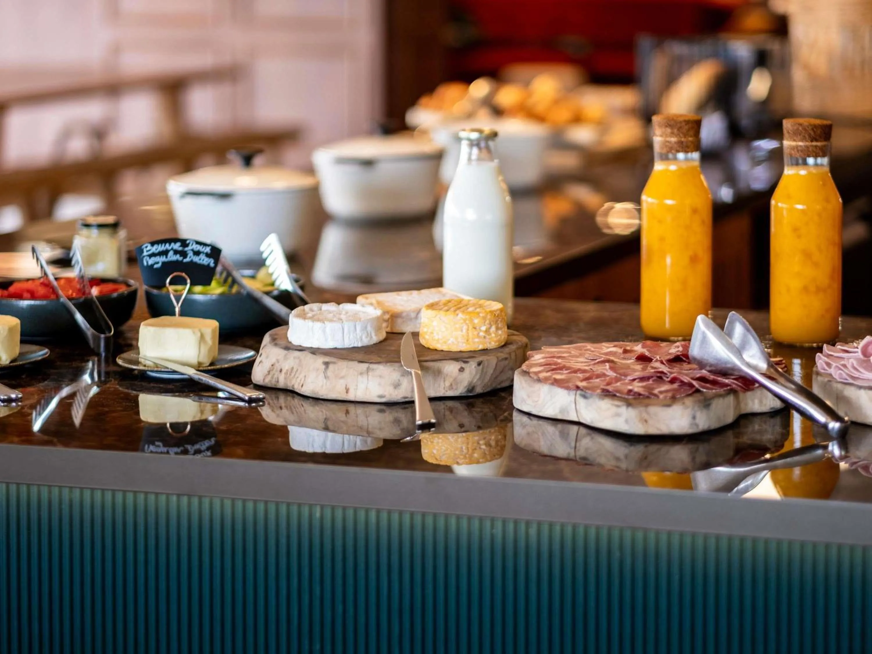 Breakfast in Mercure Bayeux Omaha Beach