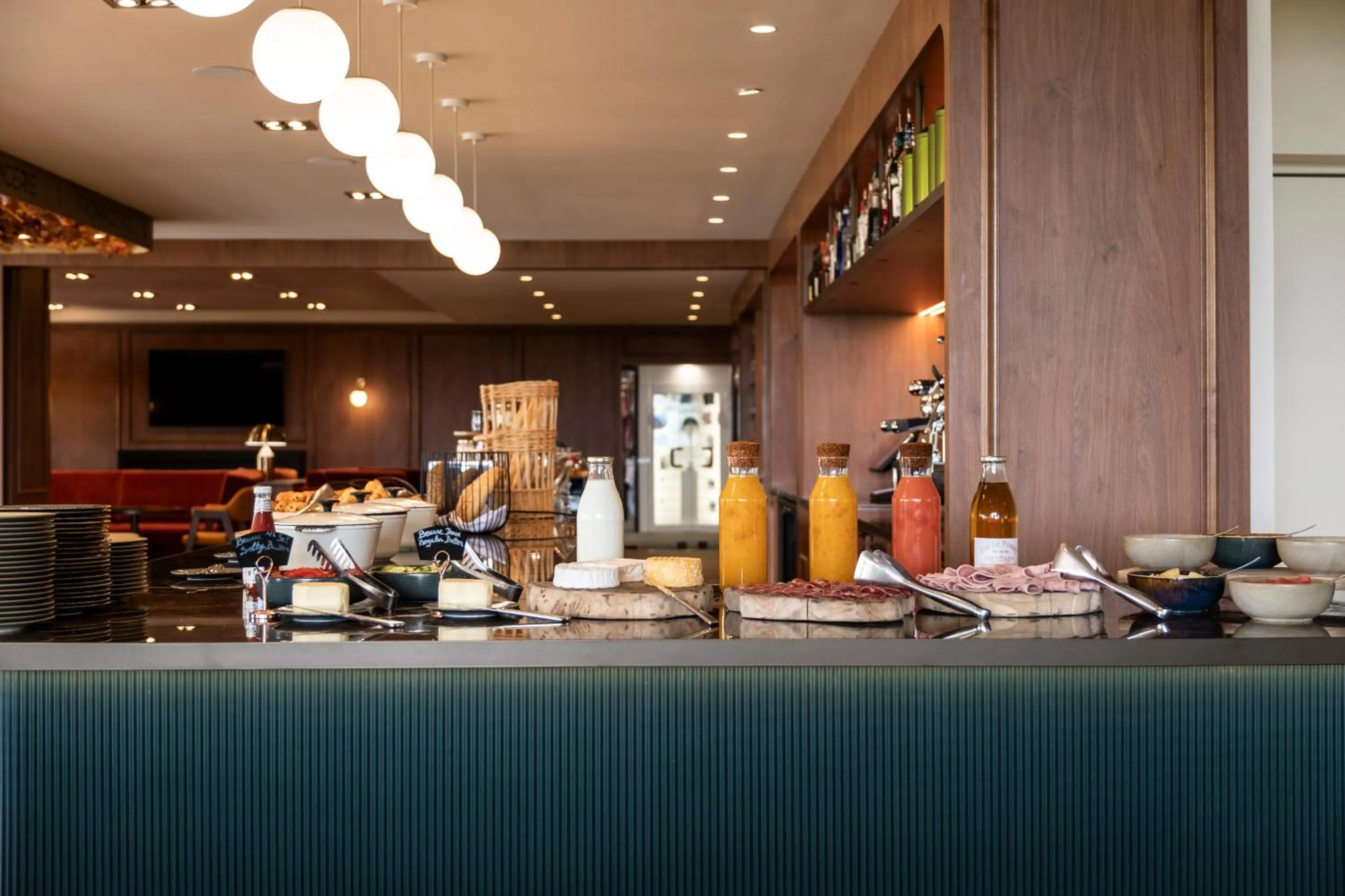 Breakfast in Mercure Bayeux Omaha Beach