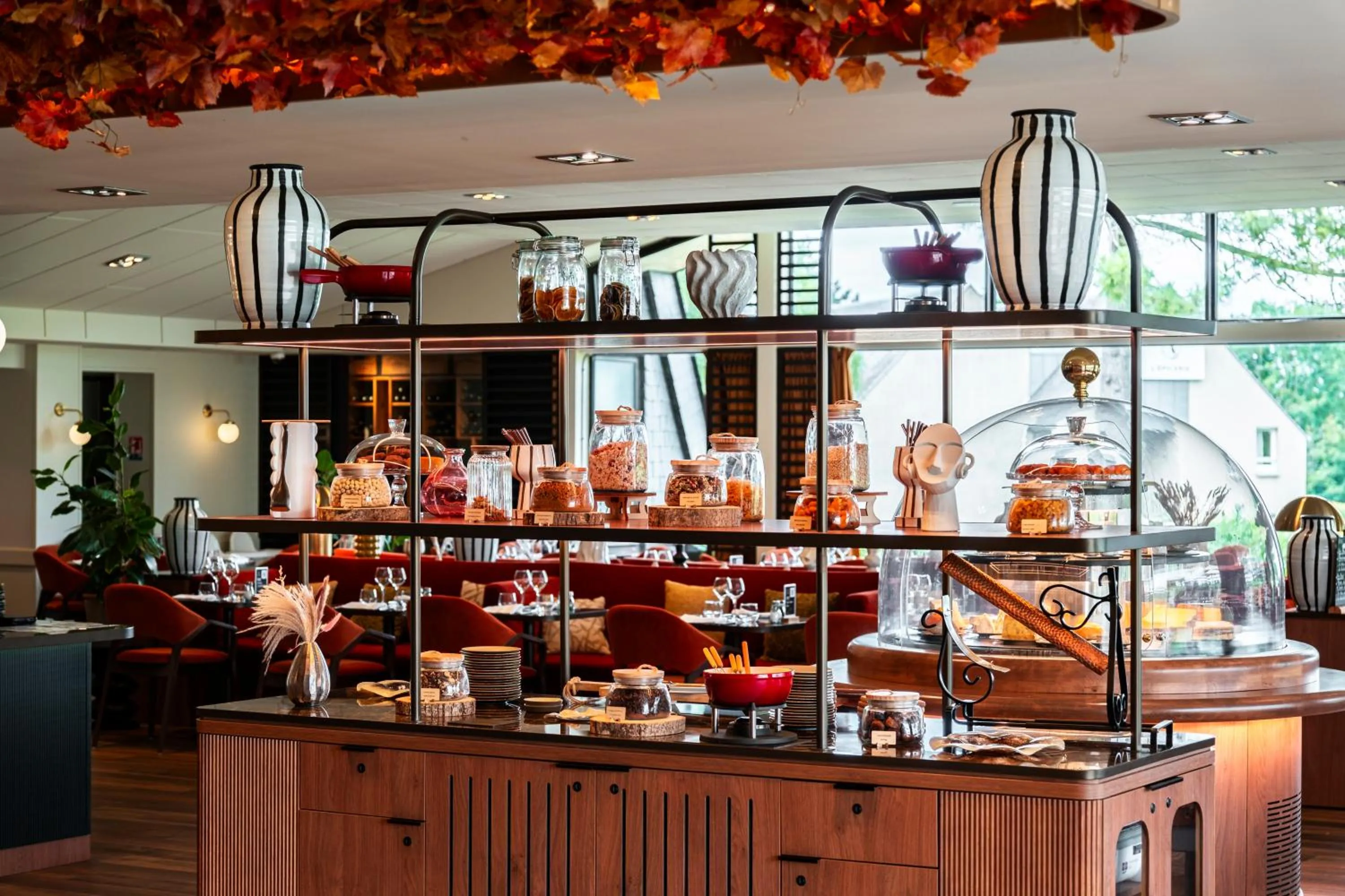 Restaurant/places to eat in Mercure Bayeux Omaha Beach