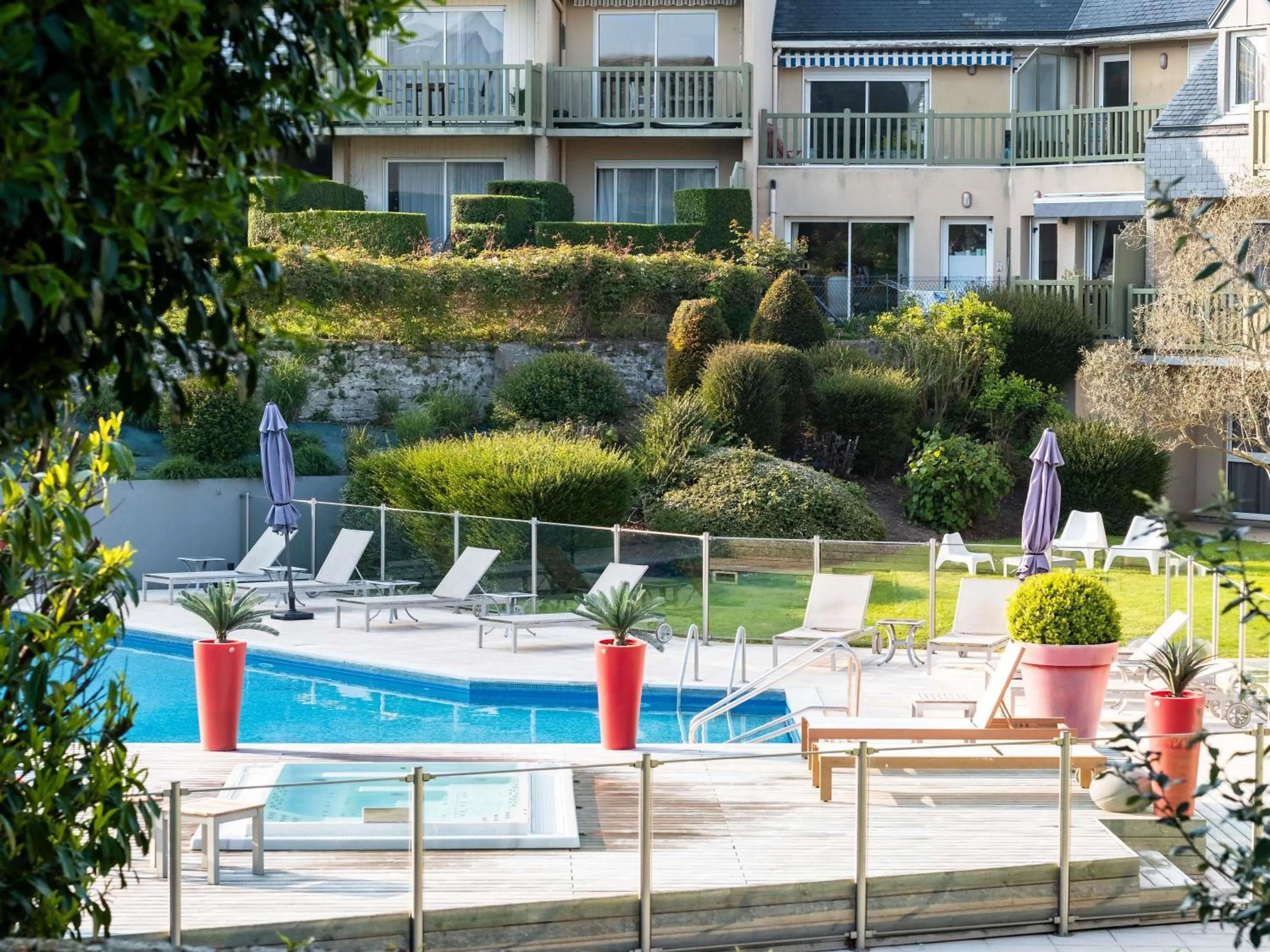 Pool view in Mercure Bayeux Omaha Beach