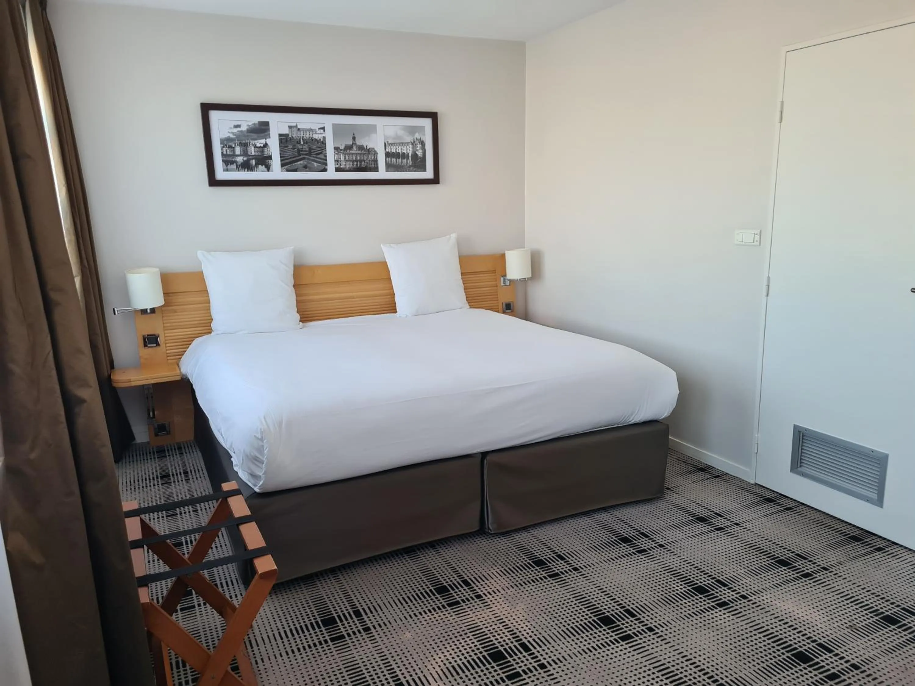 Bed in Mercure Tours Centre Gare et Congrès