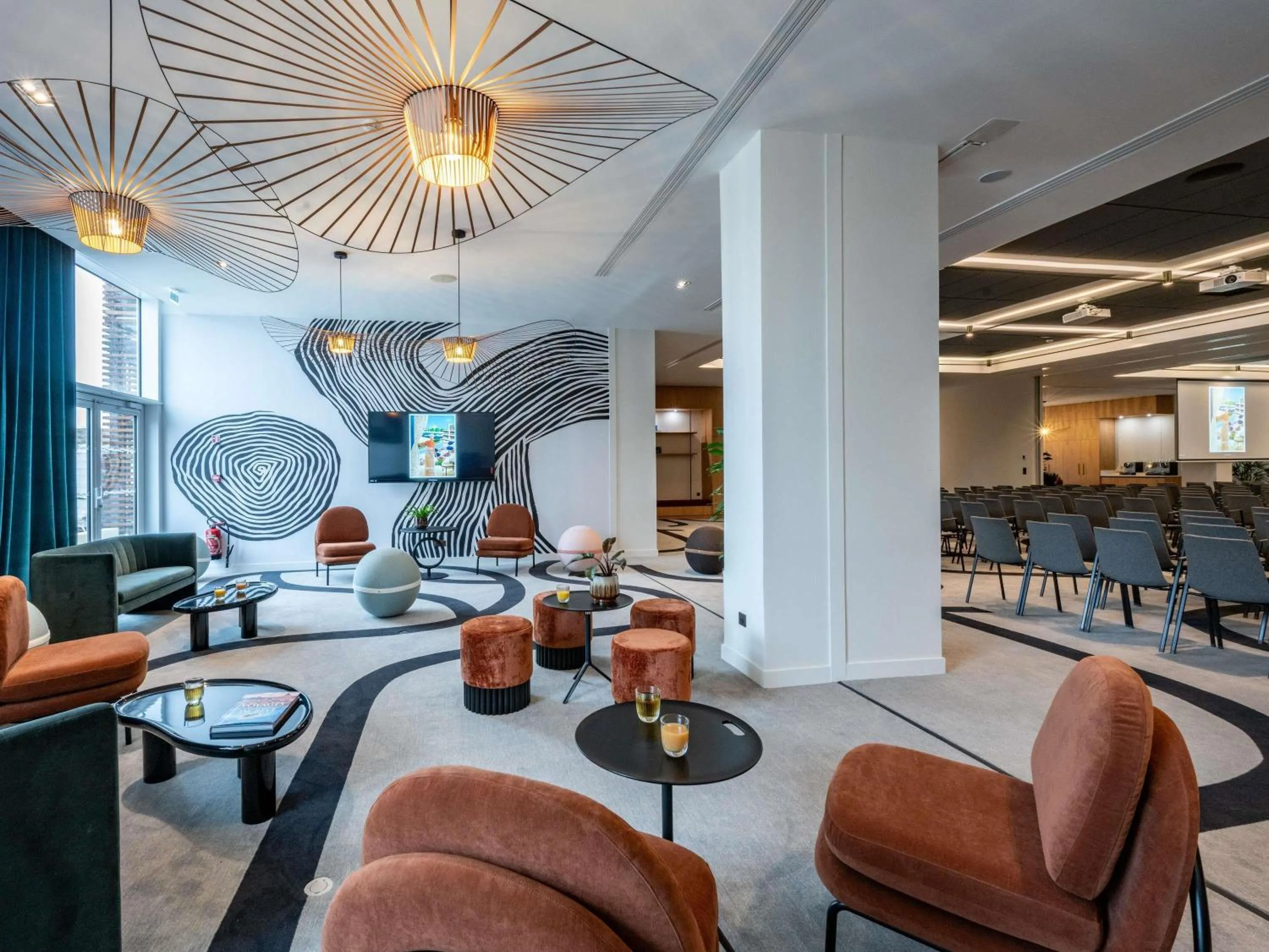 Meeting/conference room in Mercure La Rochelle Vieux Port