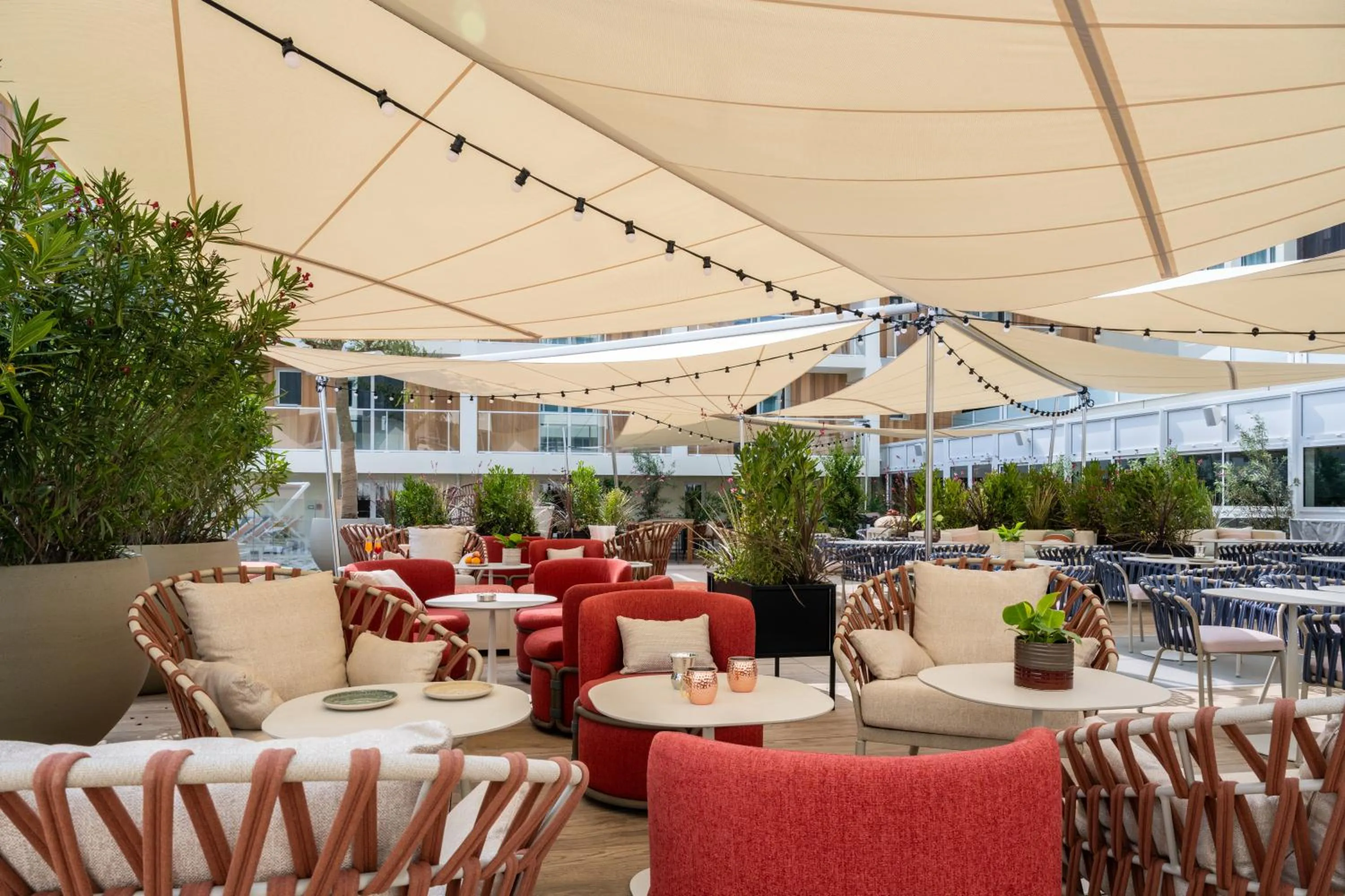 Restaurant/places to eat in Mercure La Rochelle Vieux Port