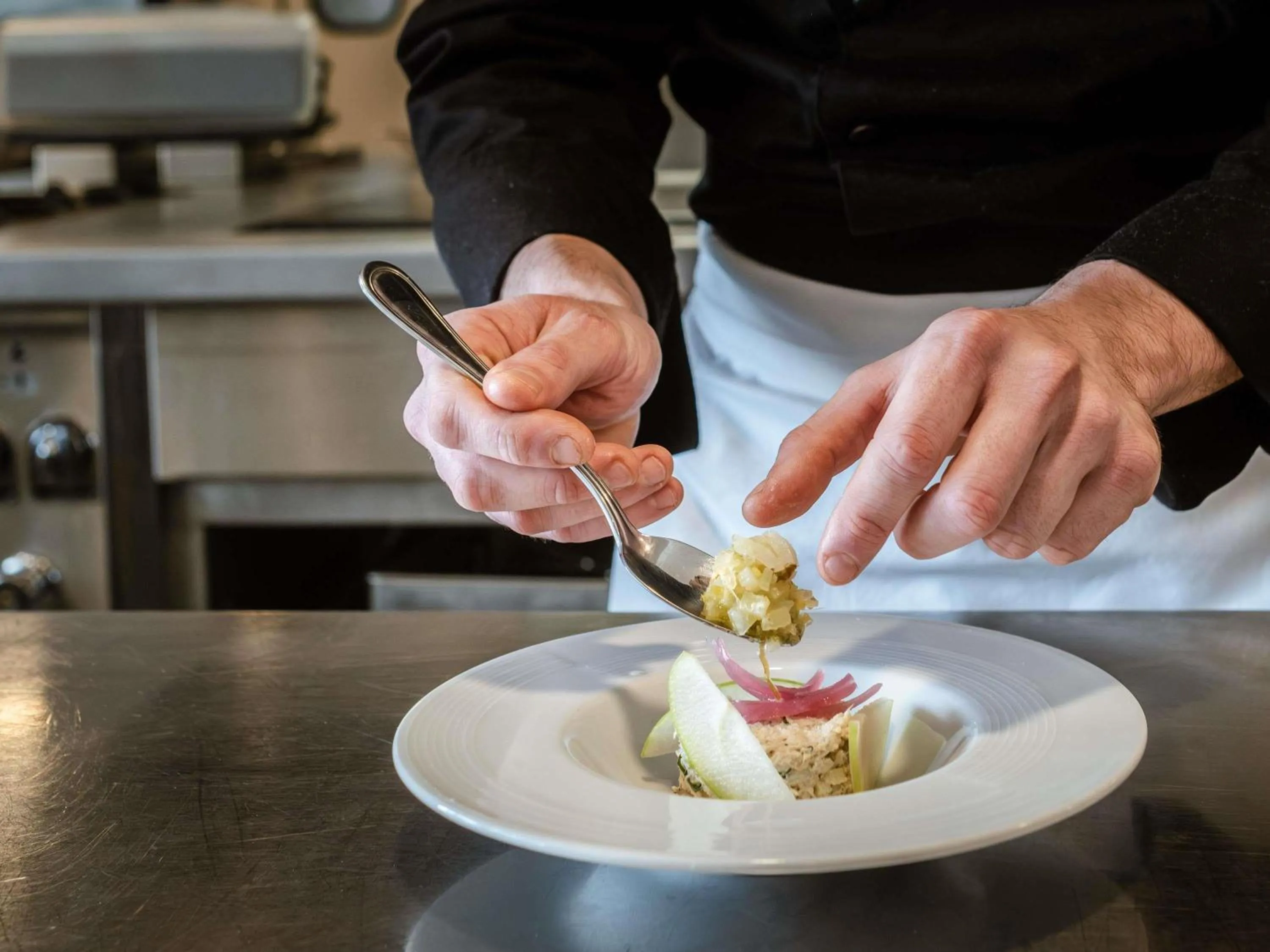 Restaurant/places to eat in Mercure La Rochelle Vieux Port