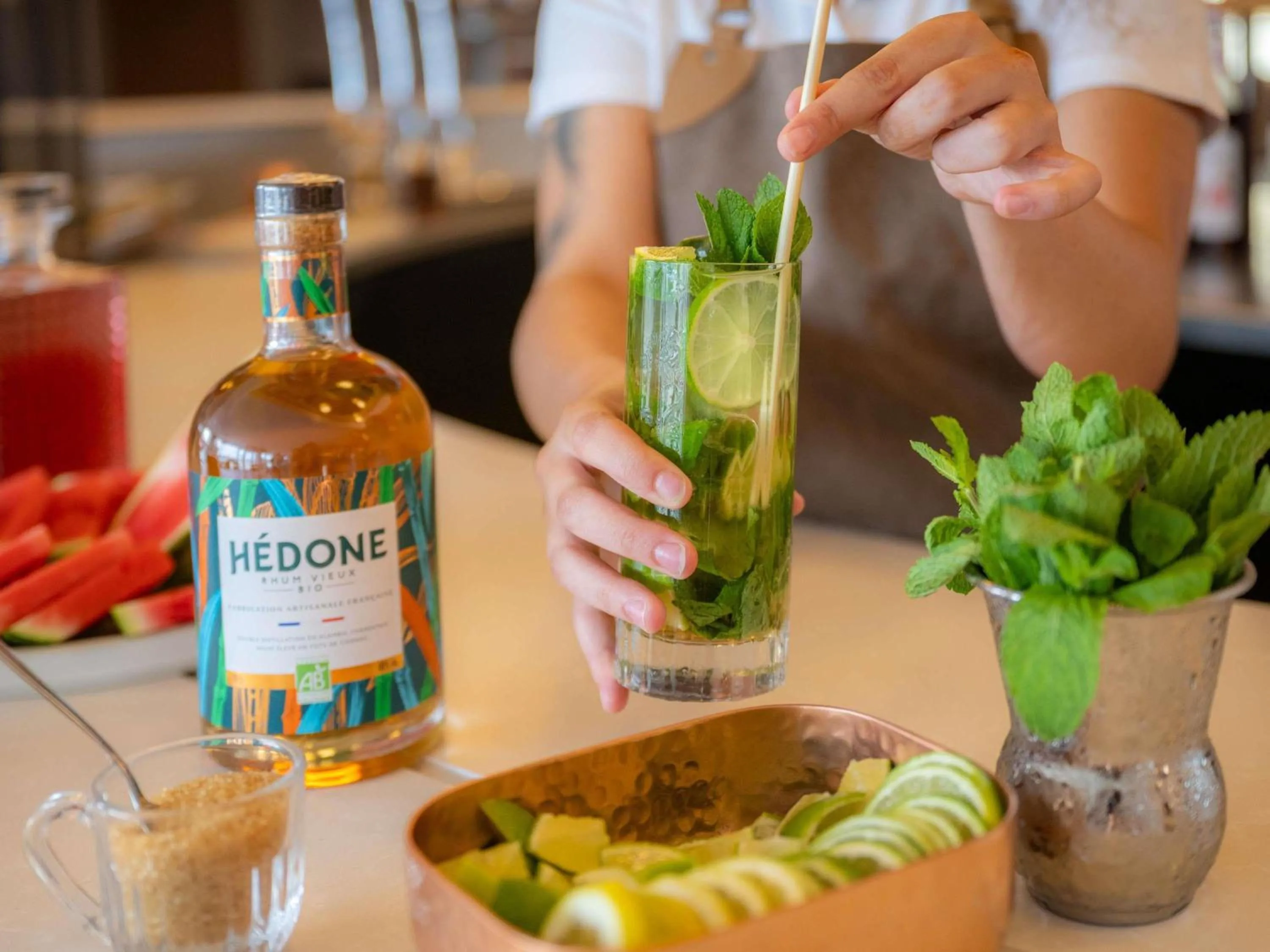 Lounge or bar in Mercure La Rochelle Vieux Port