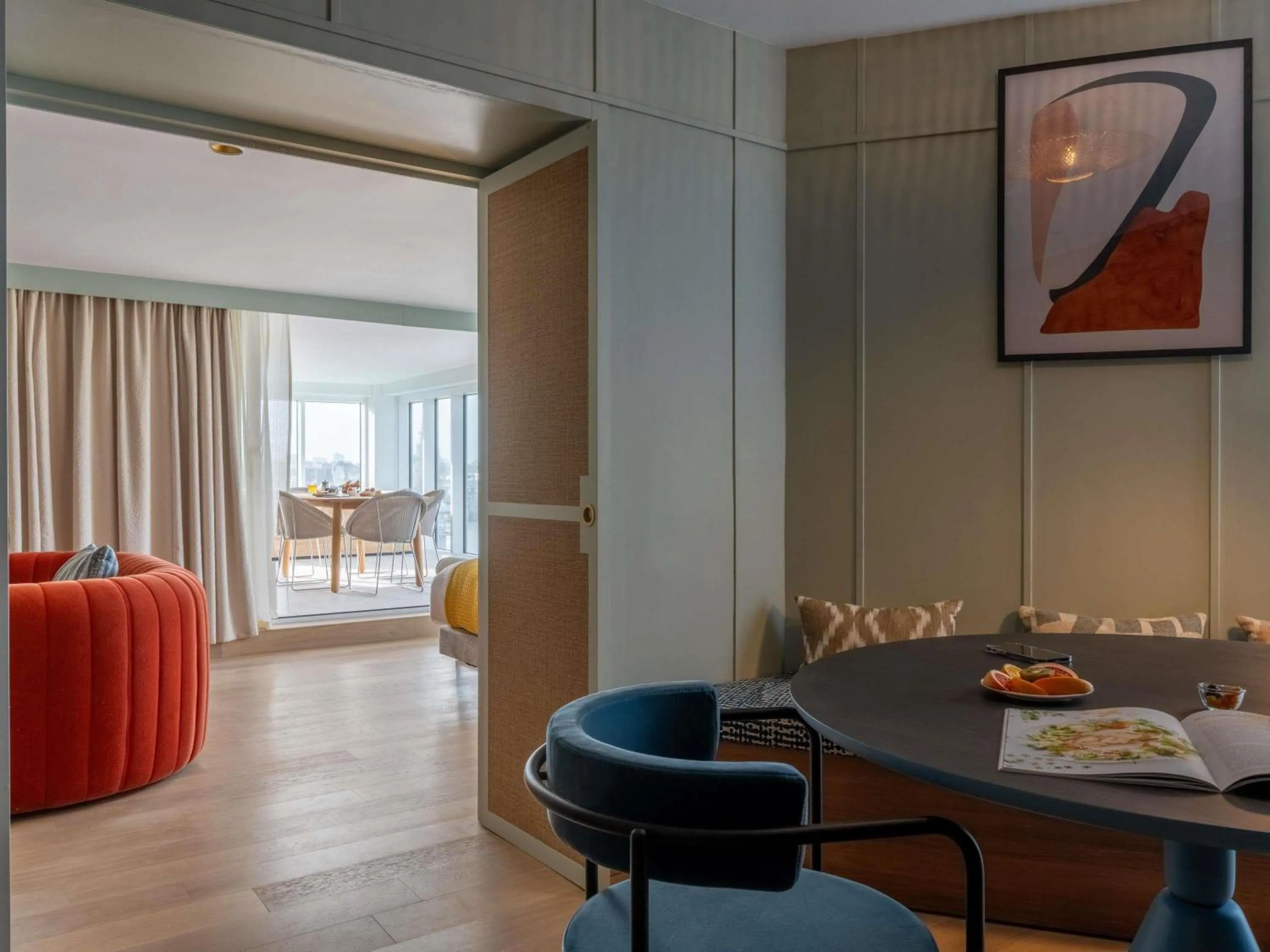 Bedroom in Mercure La Rochelle Vieux Port