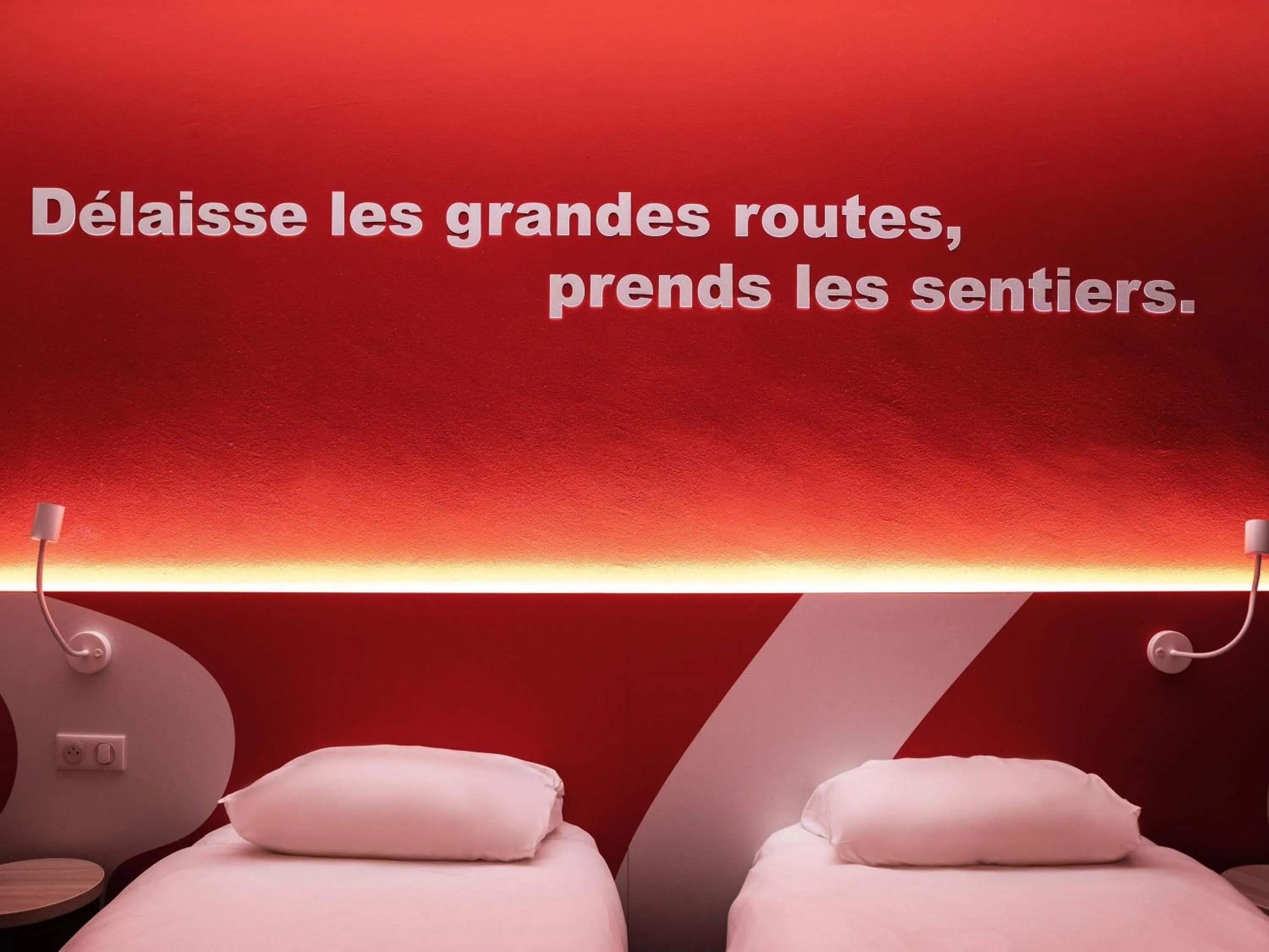 Bedroom in ibis Styles Beauvais