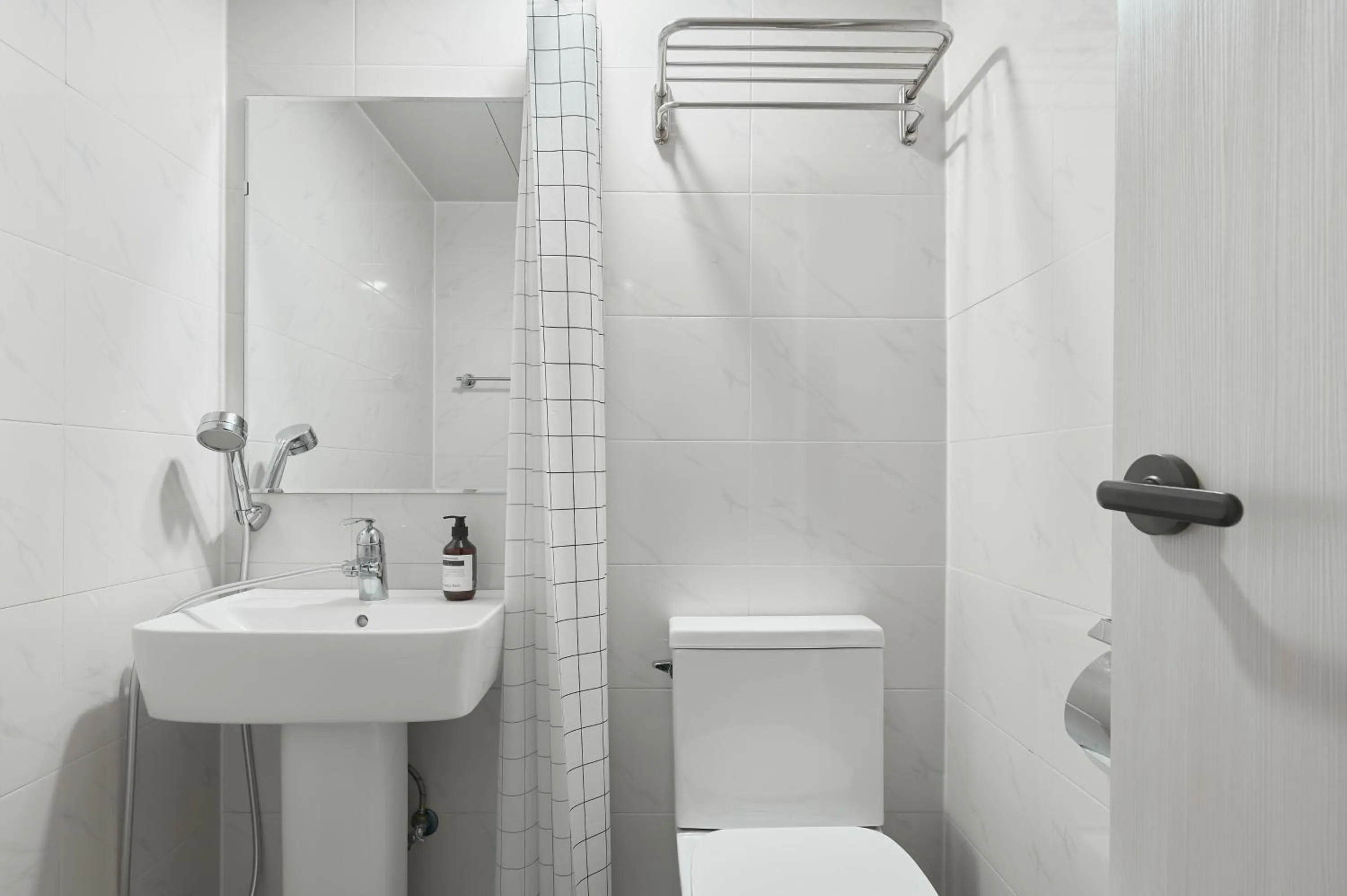 Shower in Dawoo House 2 in Hongdae