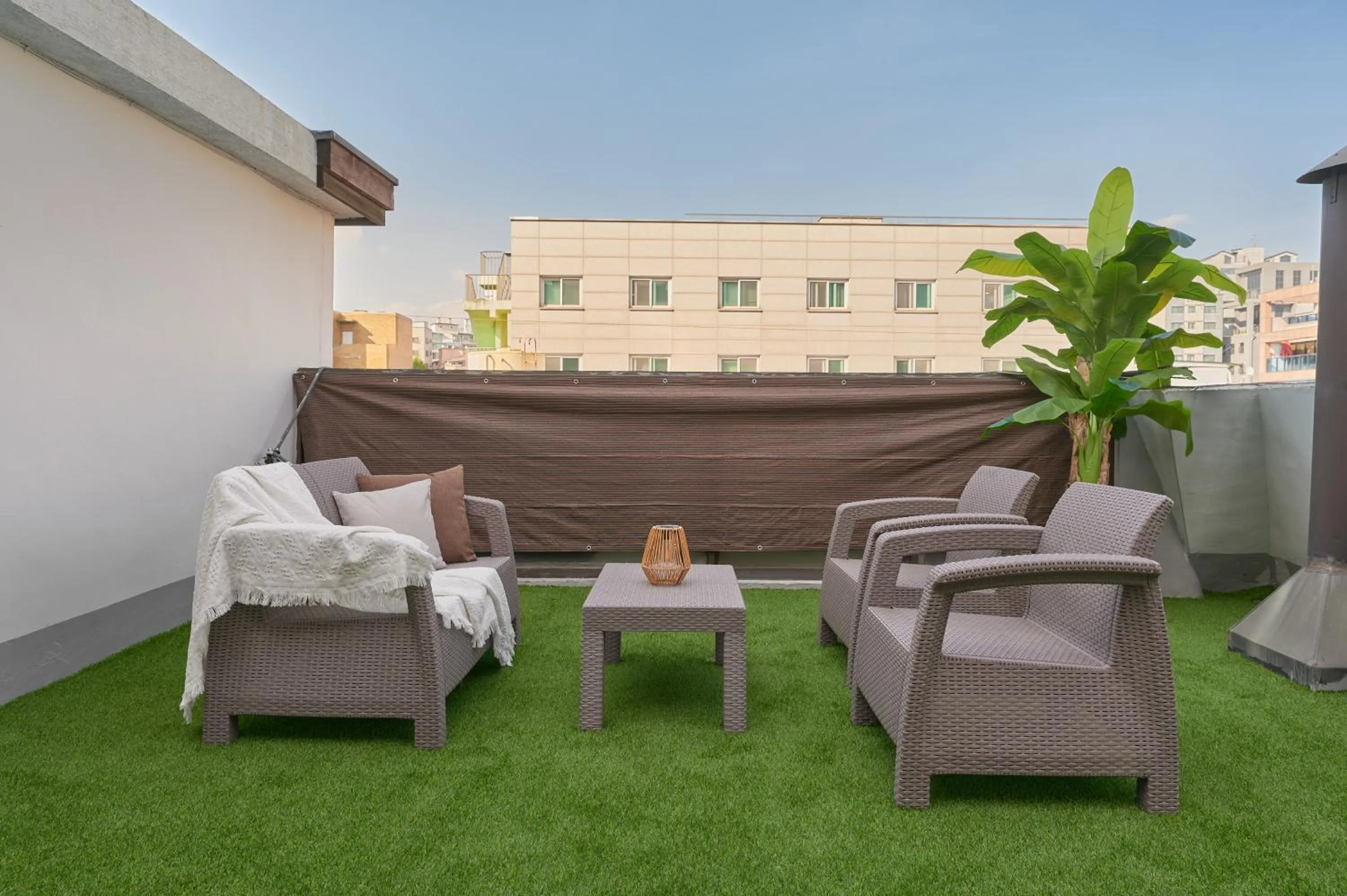 Balcony/Terrace in Dawoo House 2 in Hongdae
