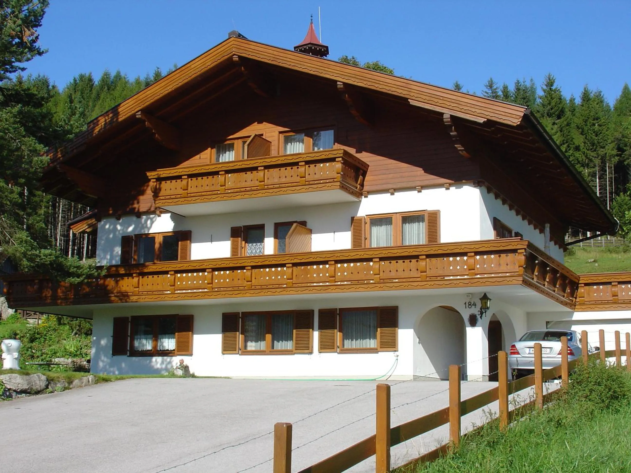 Facade/entrance in Landhaus Dickhardt