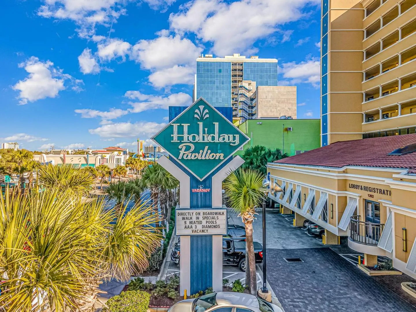 Property building in Holiday Pavilion 405