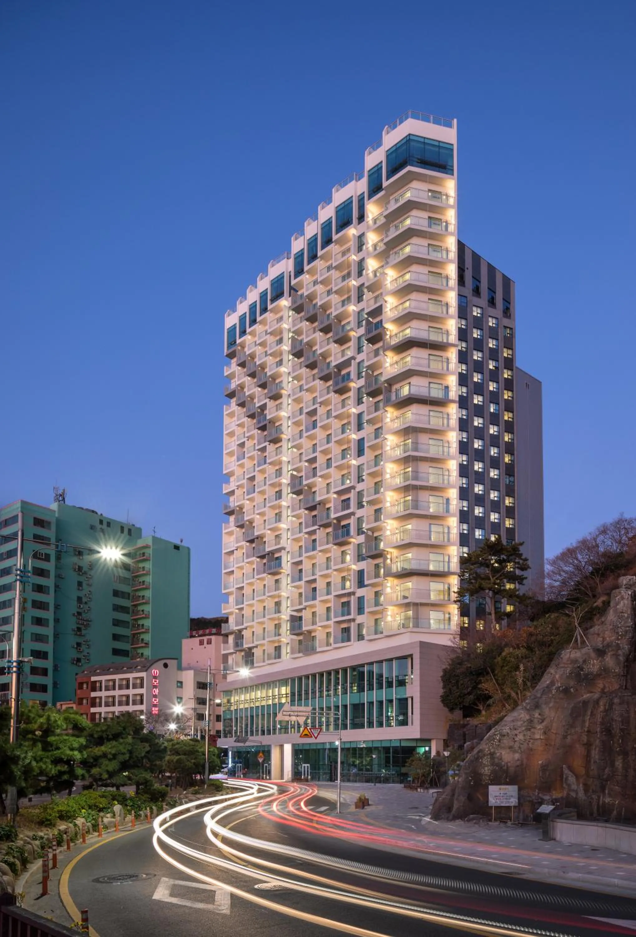 Property building in Grab The Ocean Songdo