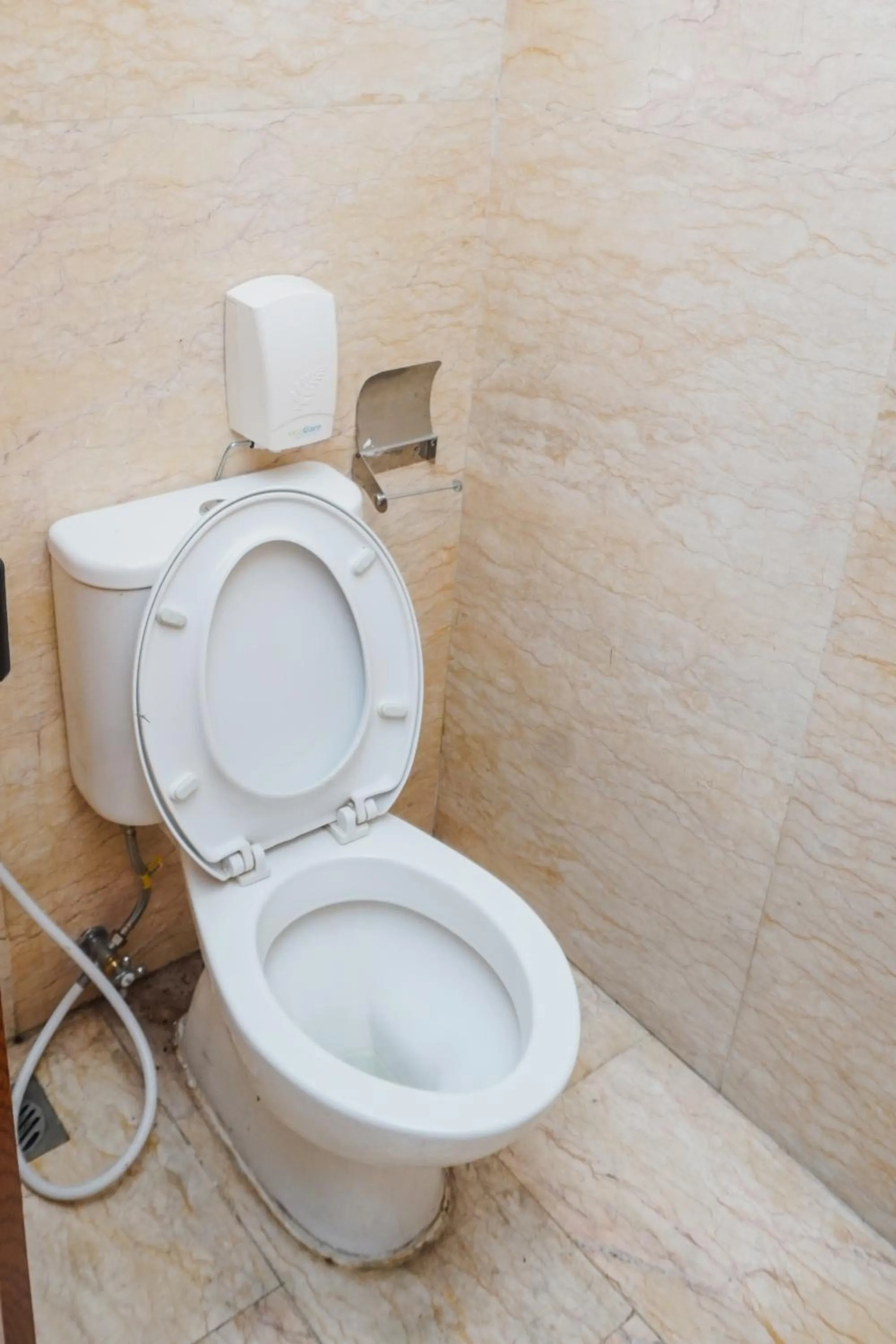 Bathroom in Alam Hotel by Cordela