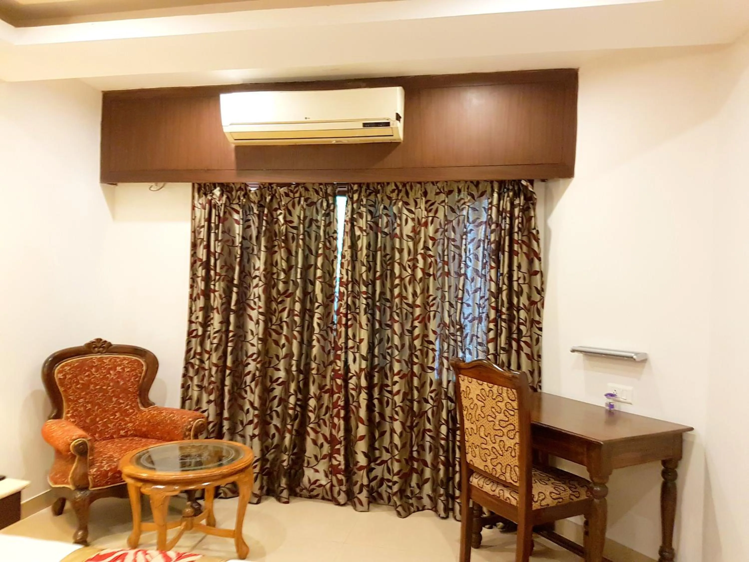 Seating area in Hotel Sidharth