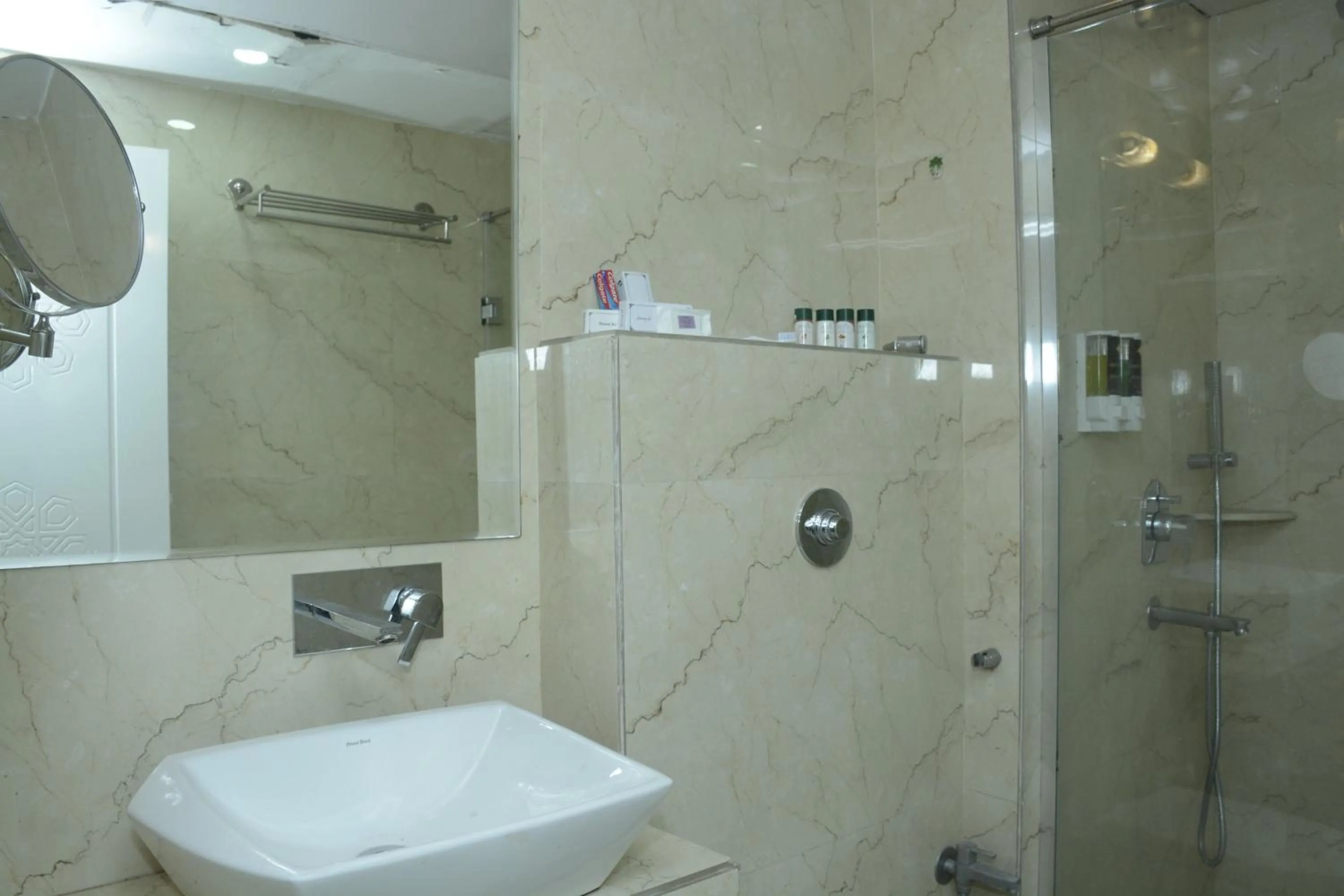 Toilet in Zip By Spree Hotels Orient Nagpur