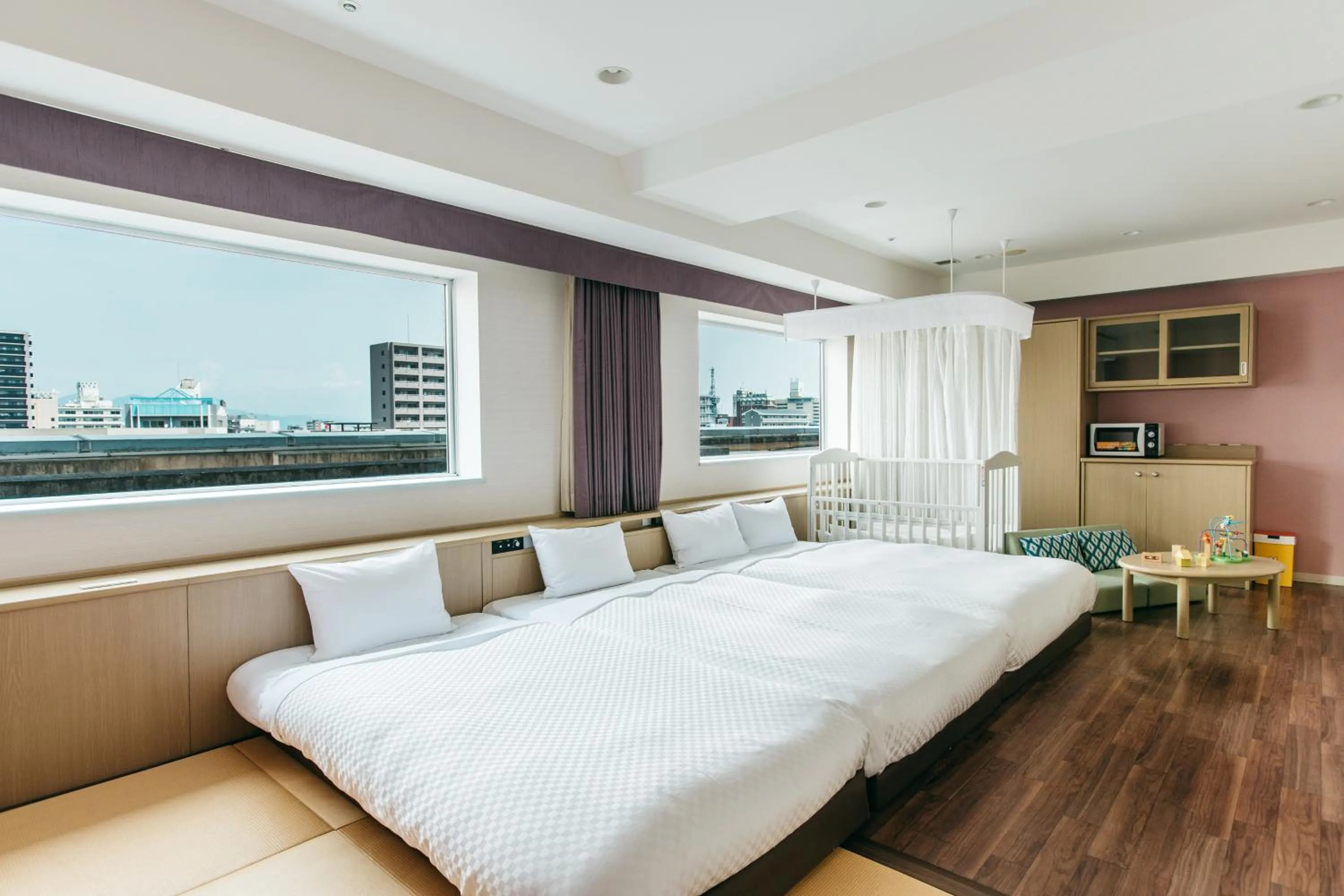 Photo of the whole room, Bed in KAMENOI HOTEL Beppu