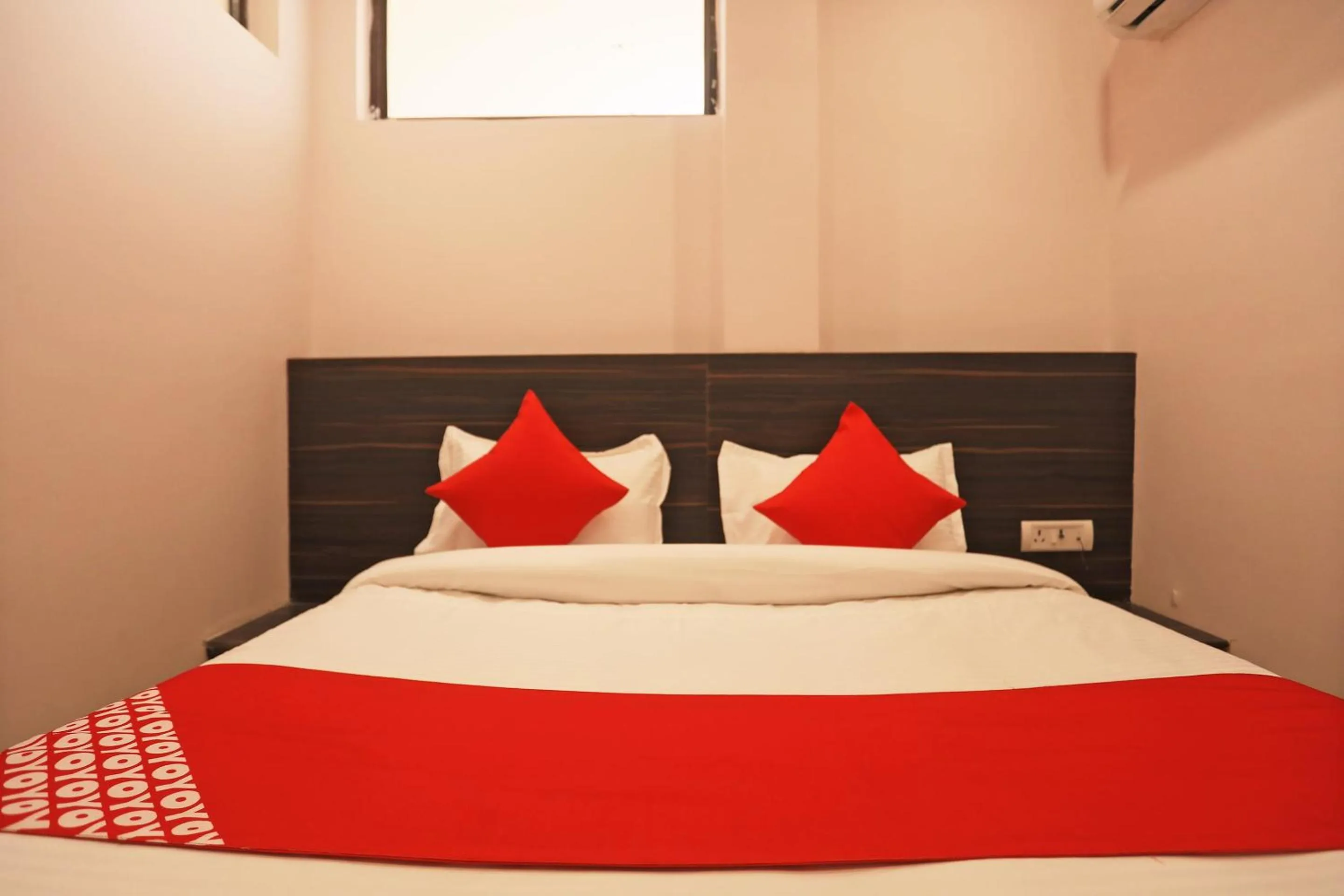 Lobby or reception, Bed in Hotel O DSG Residency