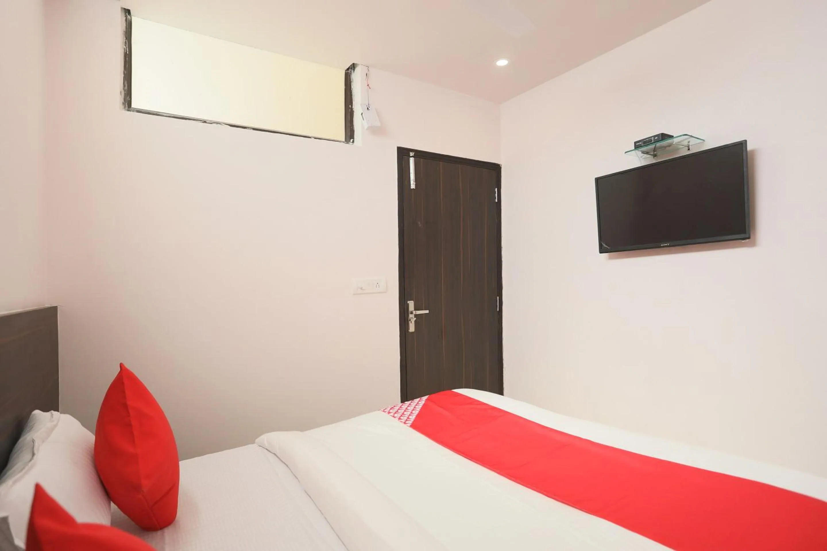 Bedroom, Bed in Hotel O DSG Residency