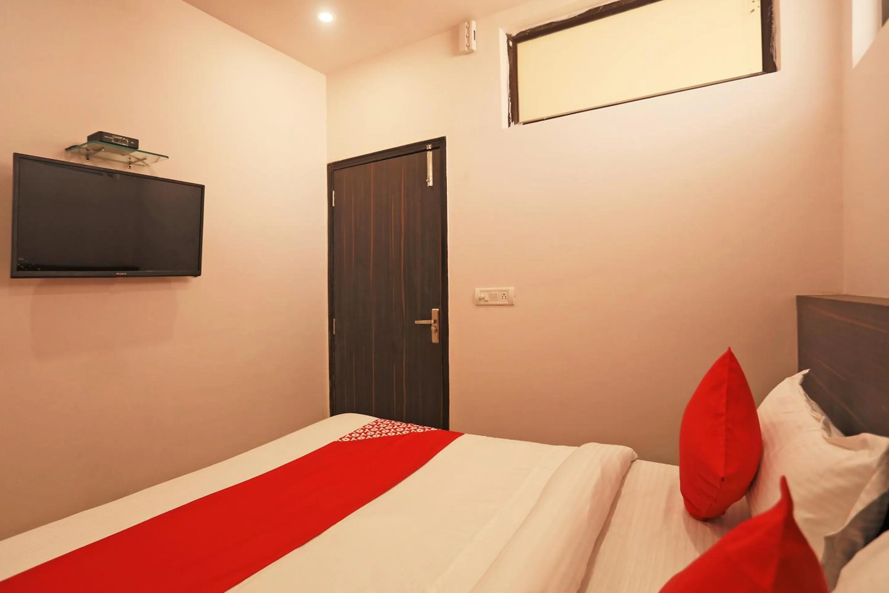 Bedroom, Bed in Hotel O DSG Residency