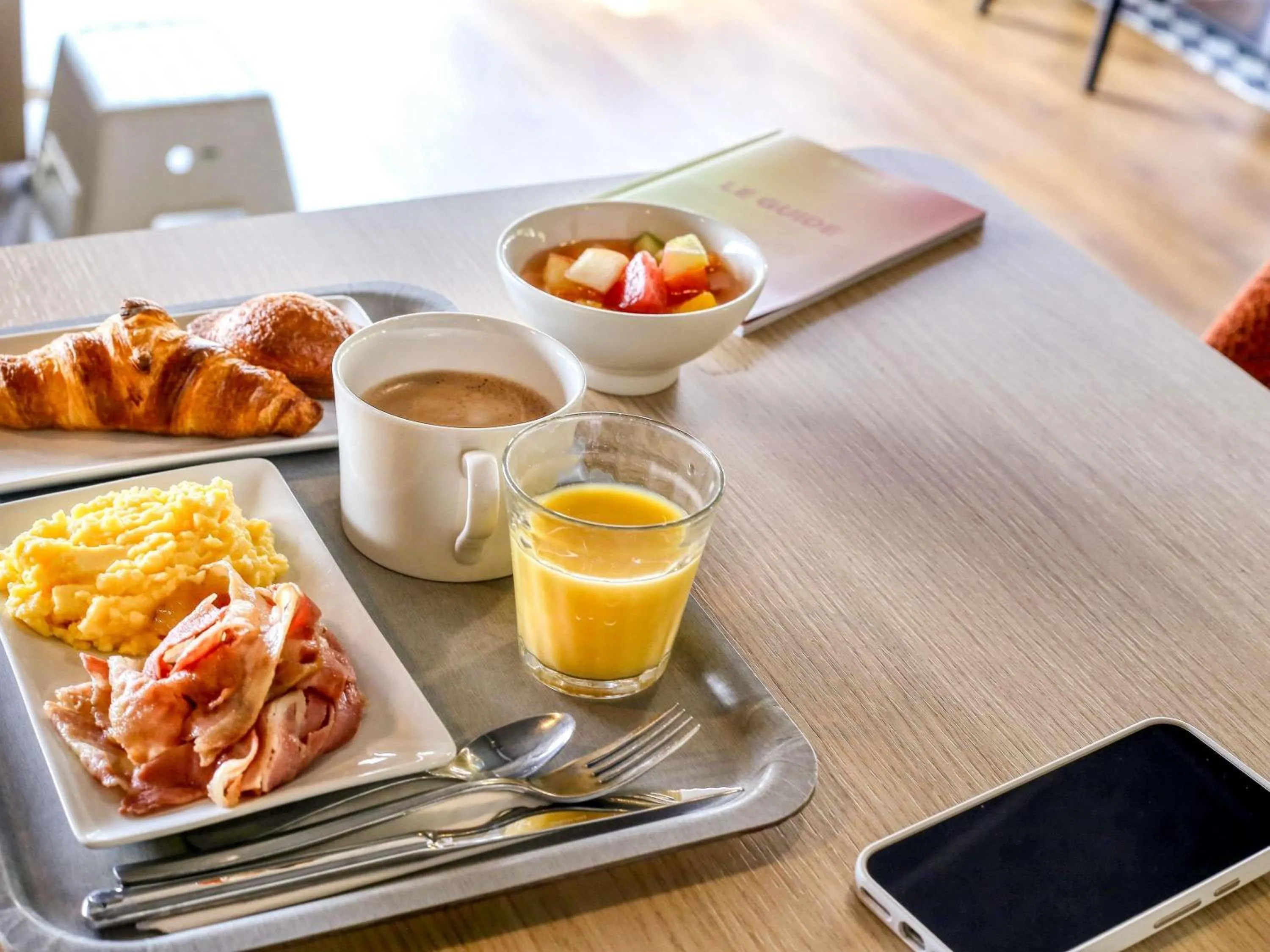 Breakfast in ibis Biarritz Anglet Aéroport