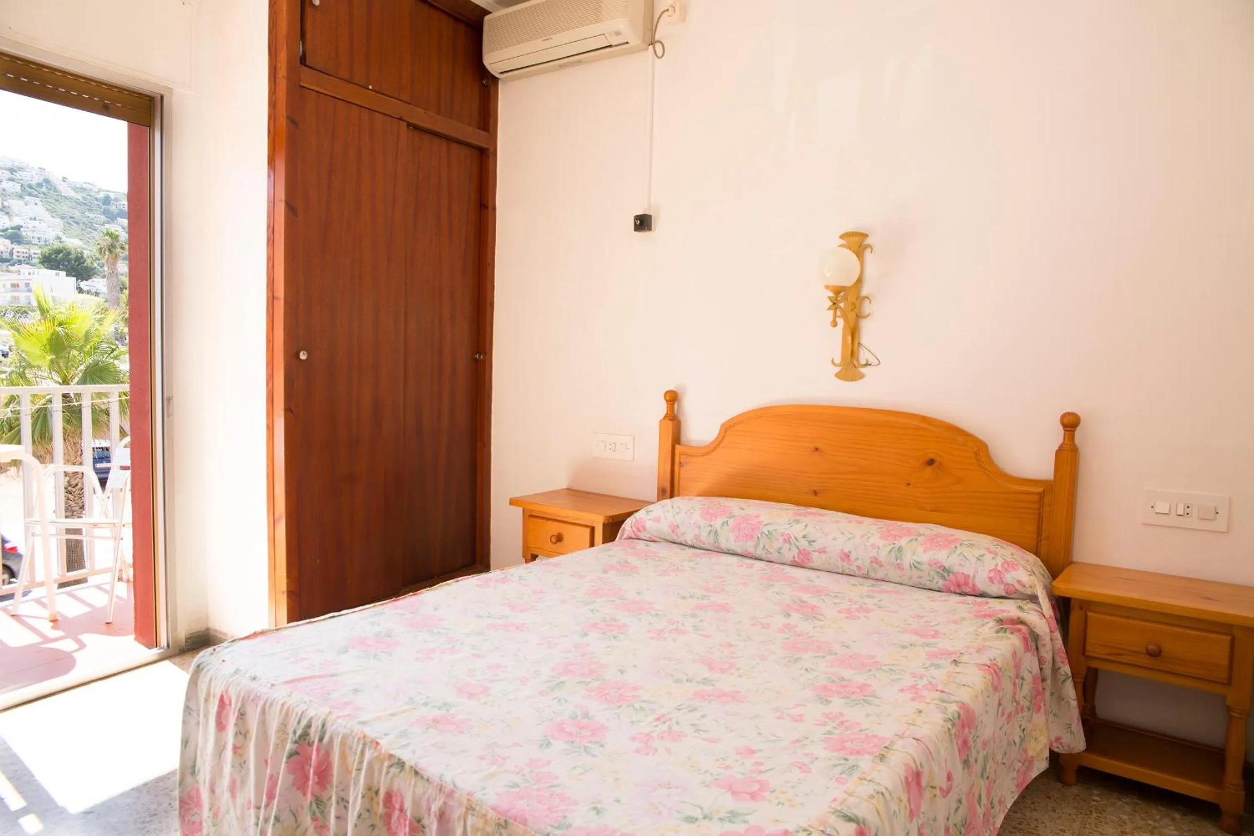 Bed in Hostal Susi