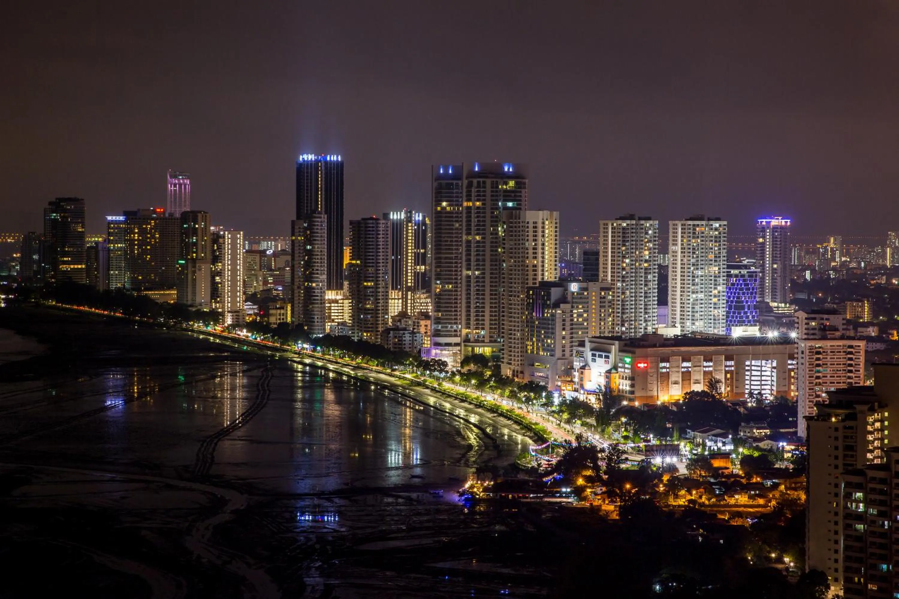 City view in Seaview Landmark Studio Homestay at Gurney 无敌海景套房