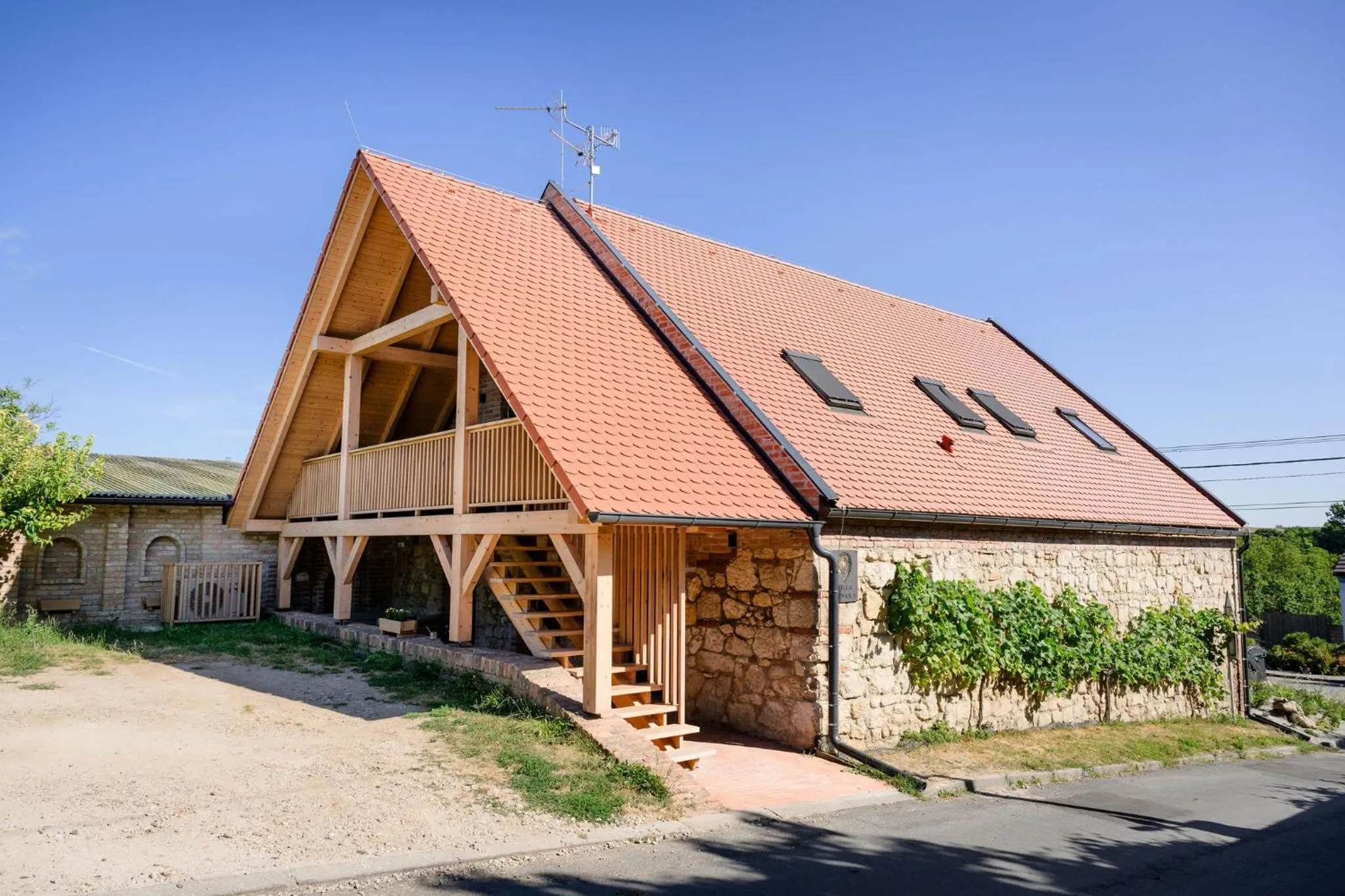 Property building in Villa Daniela