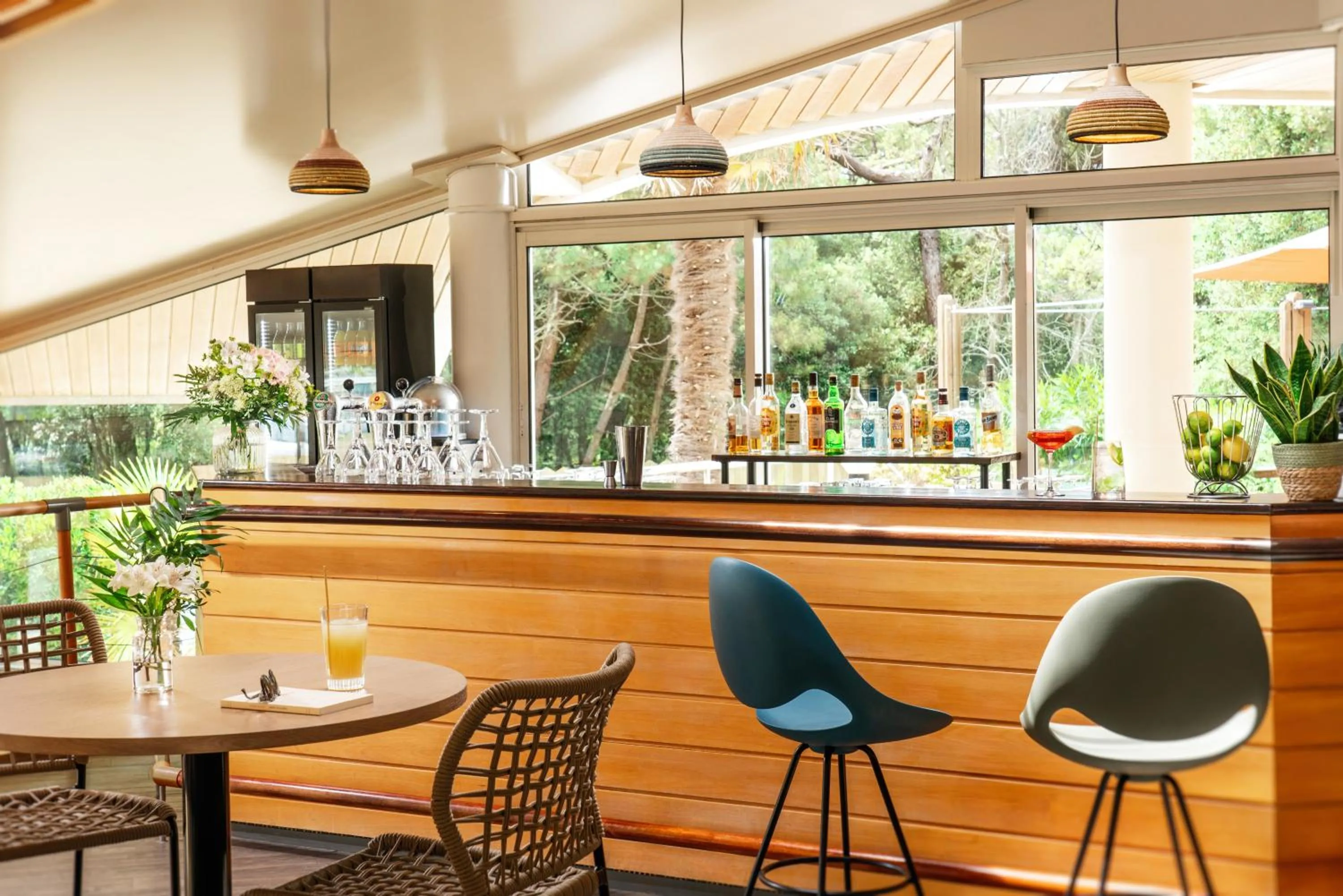 Restaurant/places to eat in Hôtel Valdys Thalasso & Spa - les Pins