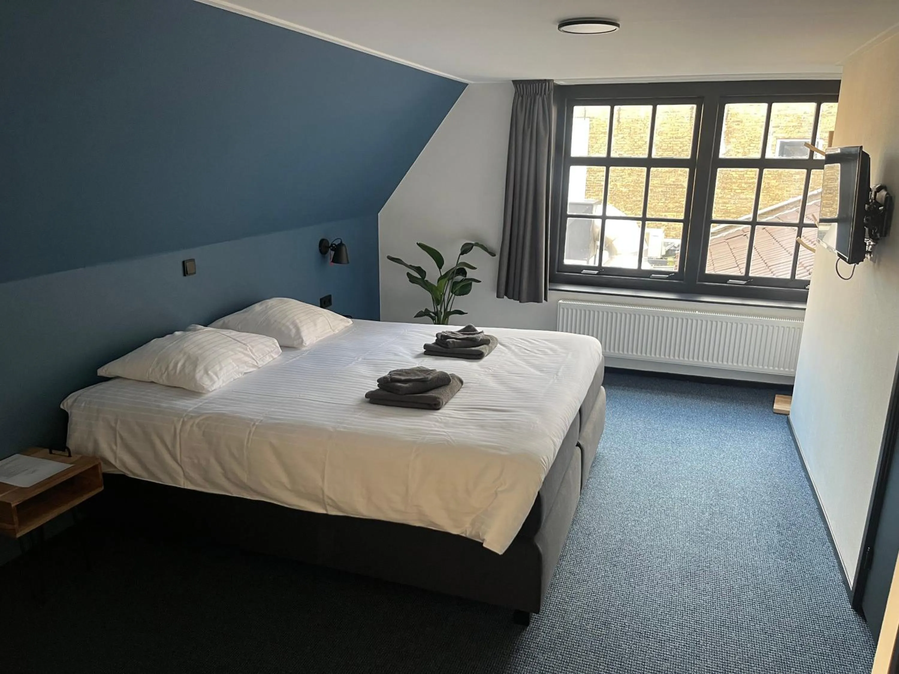 Bed in Hotel Grandcafe De Doelen