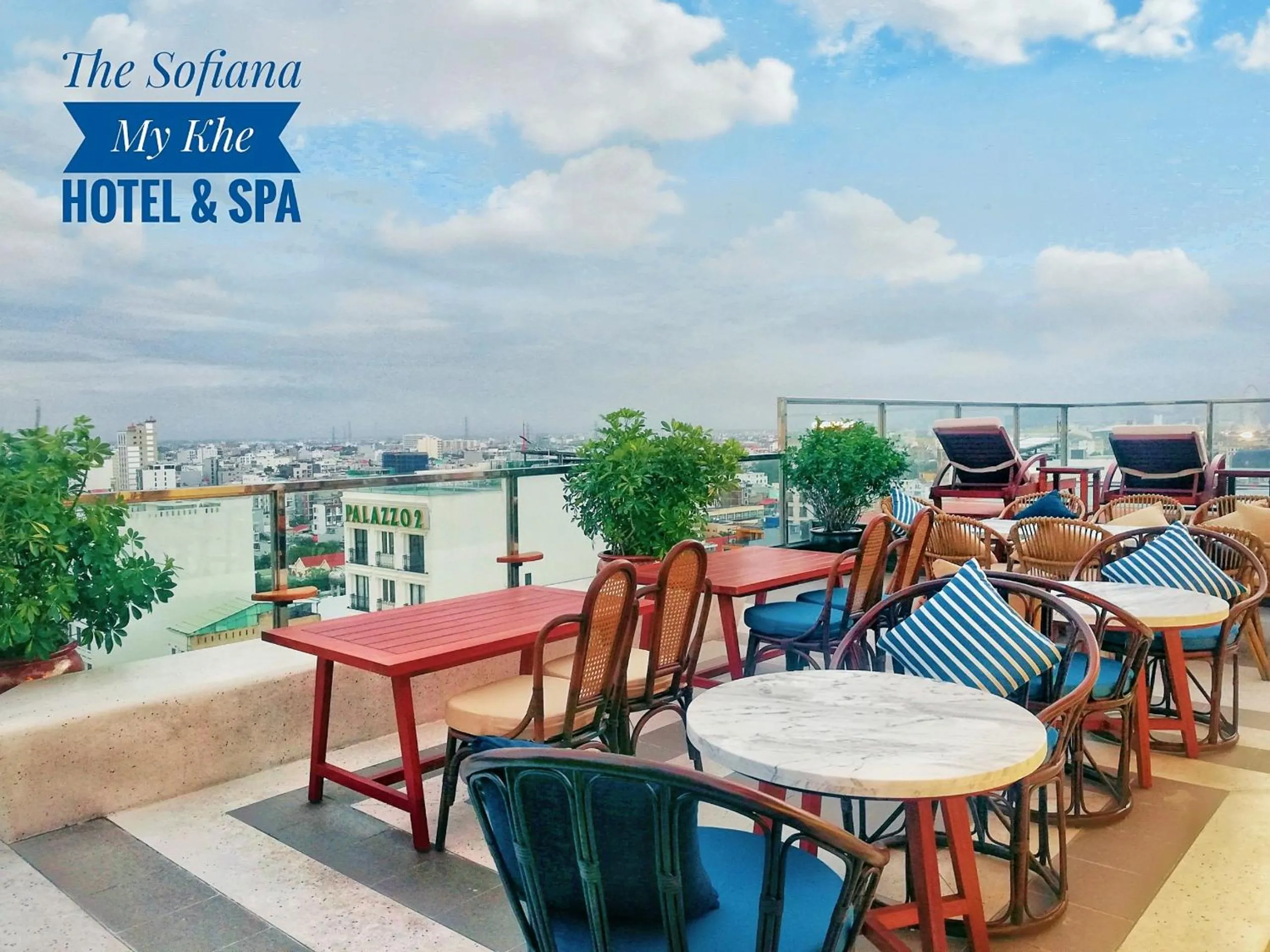 Balcony/Terrace in Sofiana My Khe Hotel & Spa - Rooftop Pool Bar - Free Craft Beer and 20 minute Spa per Room