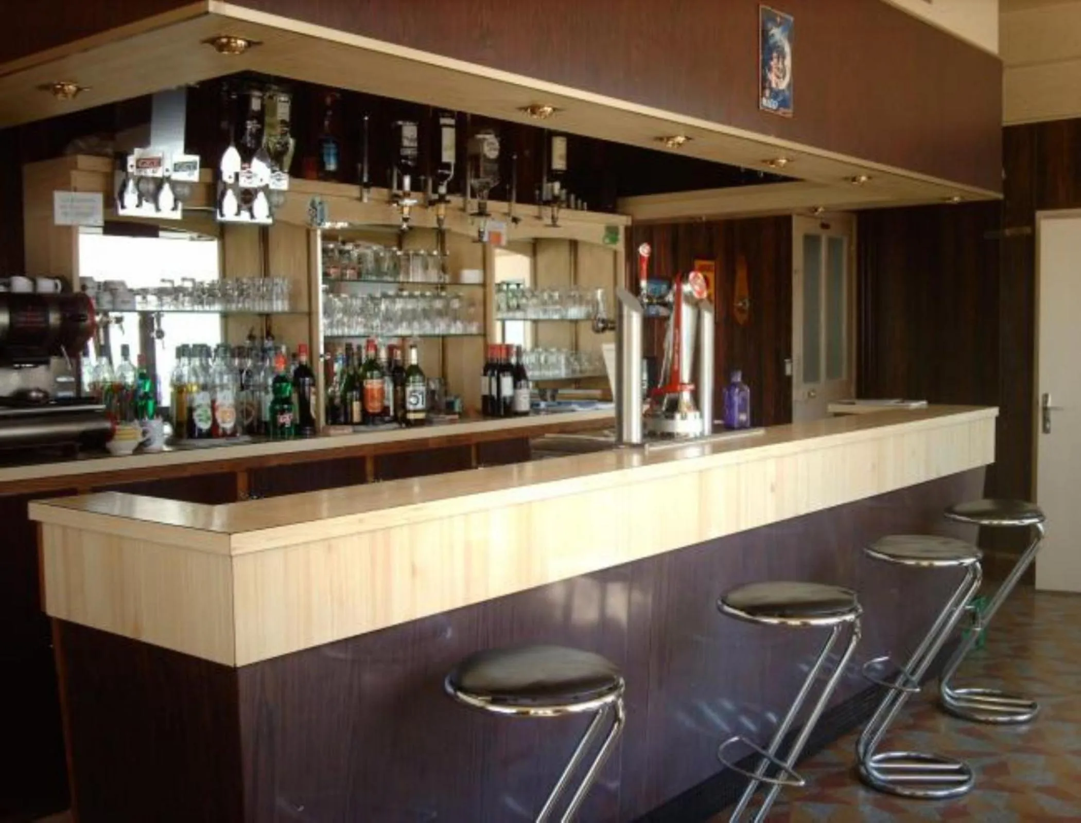 Lounge or bar in Hotel Le Colbert epernay