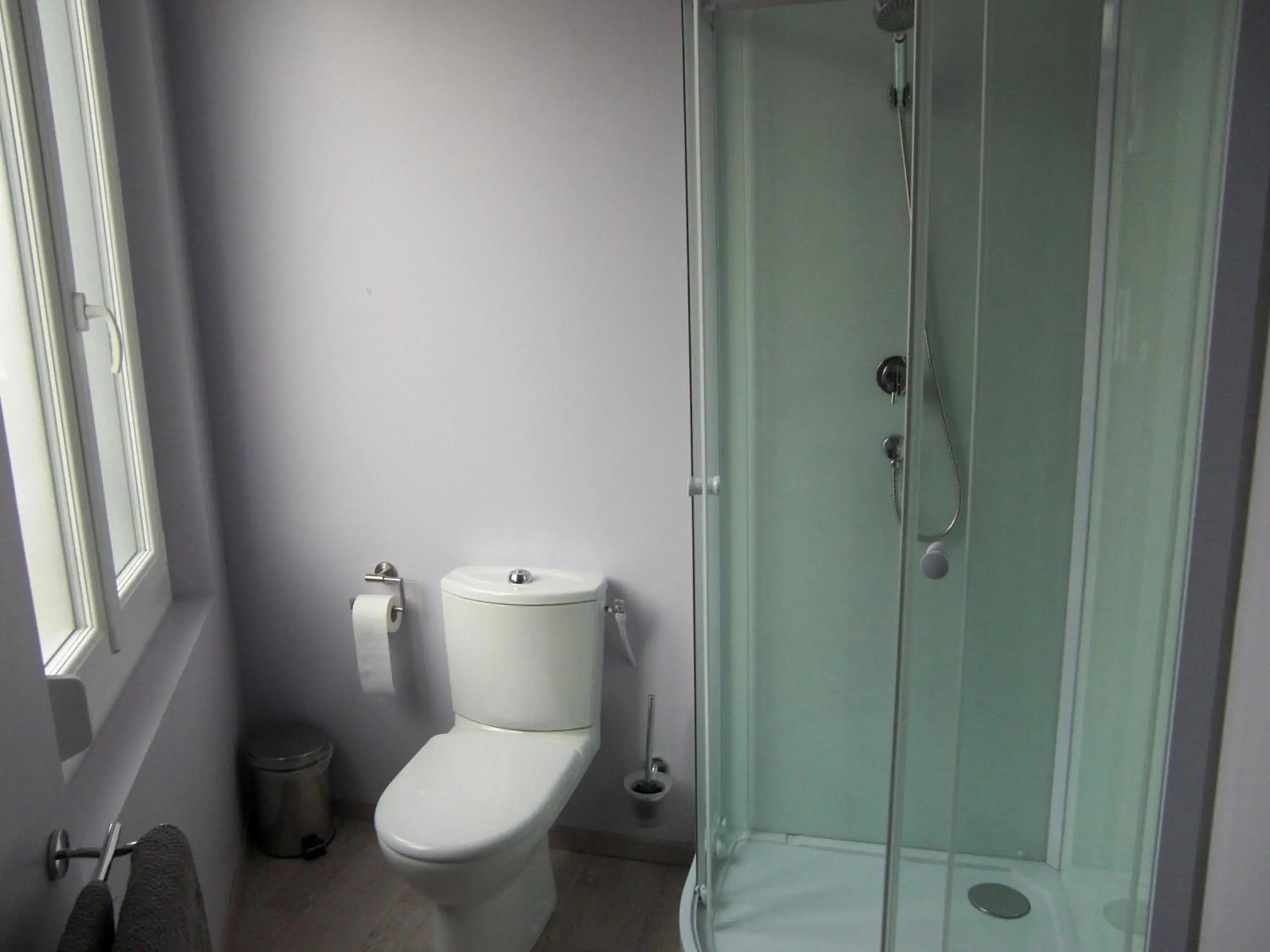 Standard Twin Room - single occupancy in Hotel Le Colbert epernay Standard Twin Room - single occupancy in Hotel Le Colbert epernay