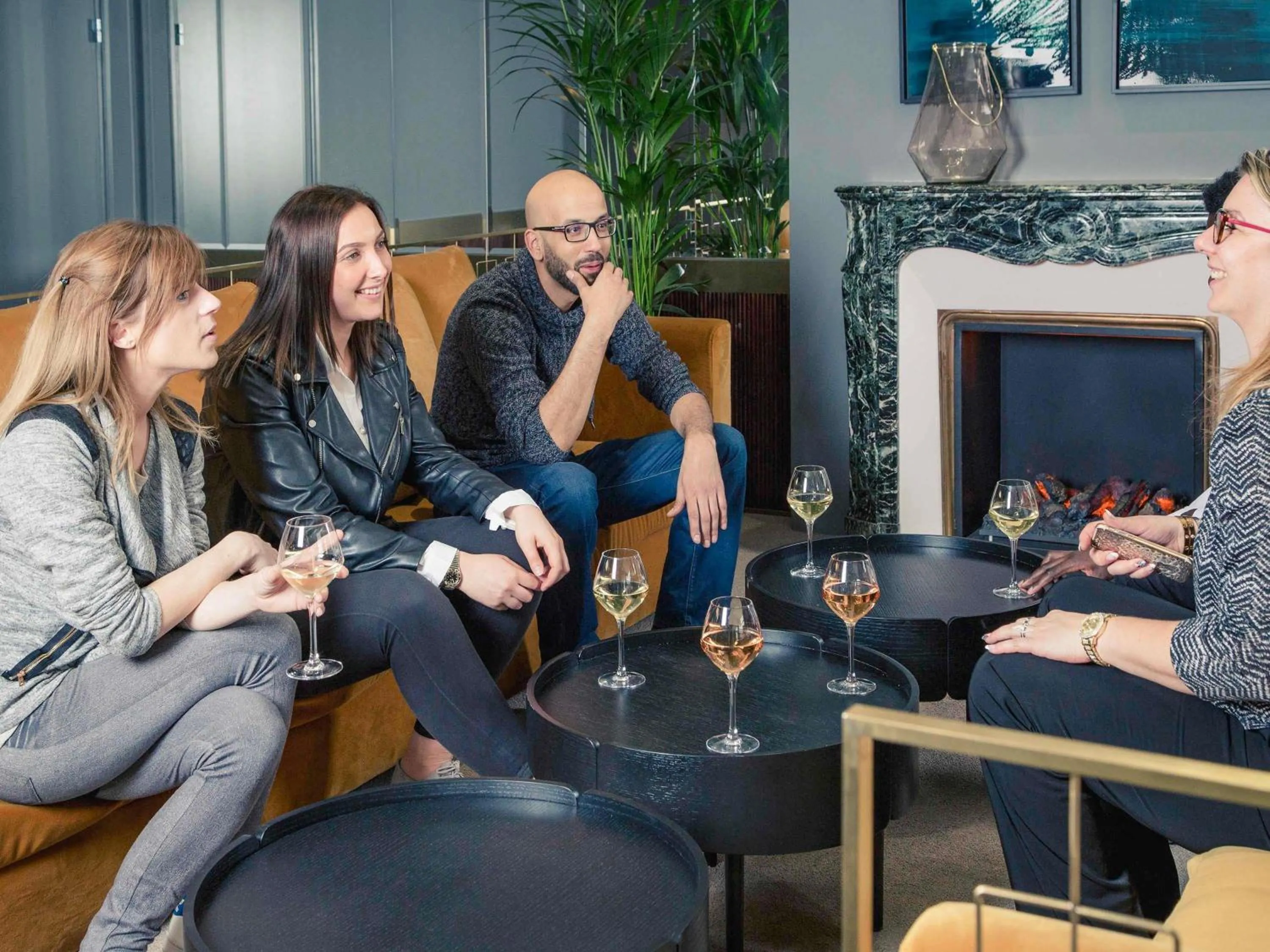 Lounge or bar in Mercure Nancy Centre Place Stanislas