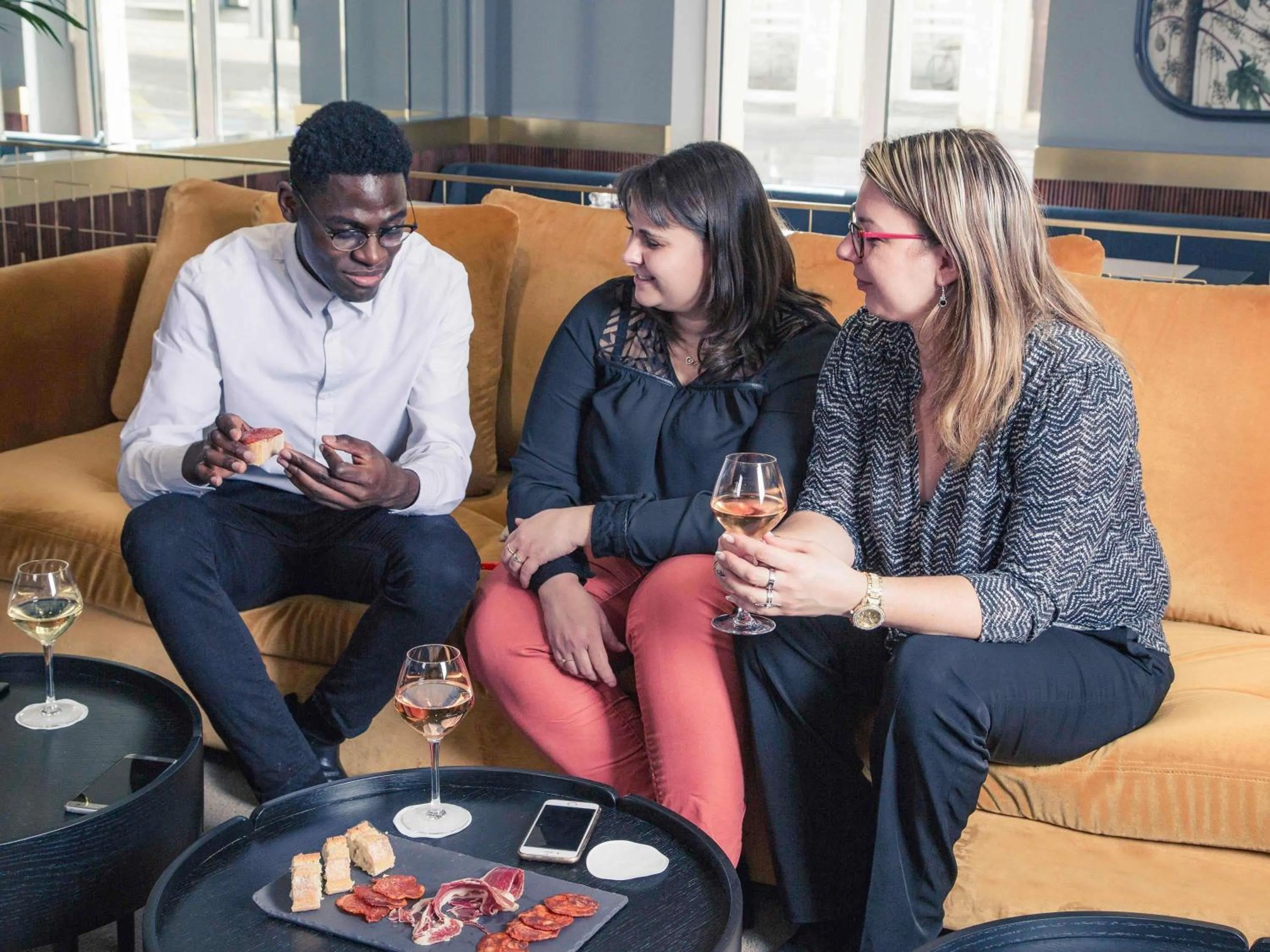 Lounge or bar in Mercure Nancy Centre Place Stanislas