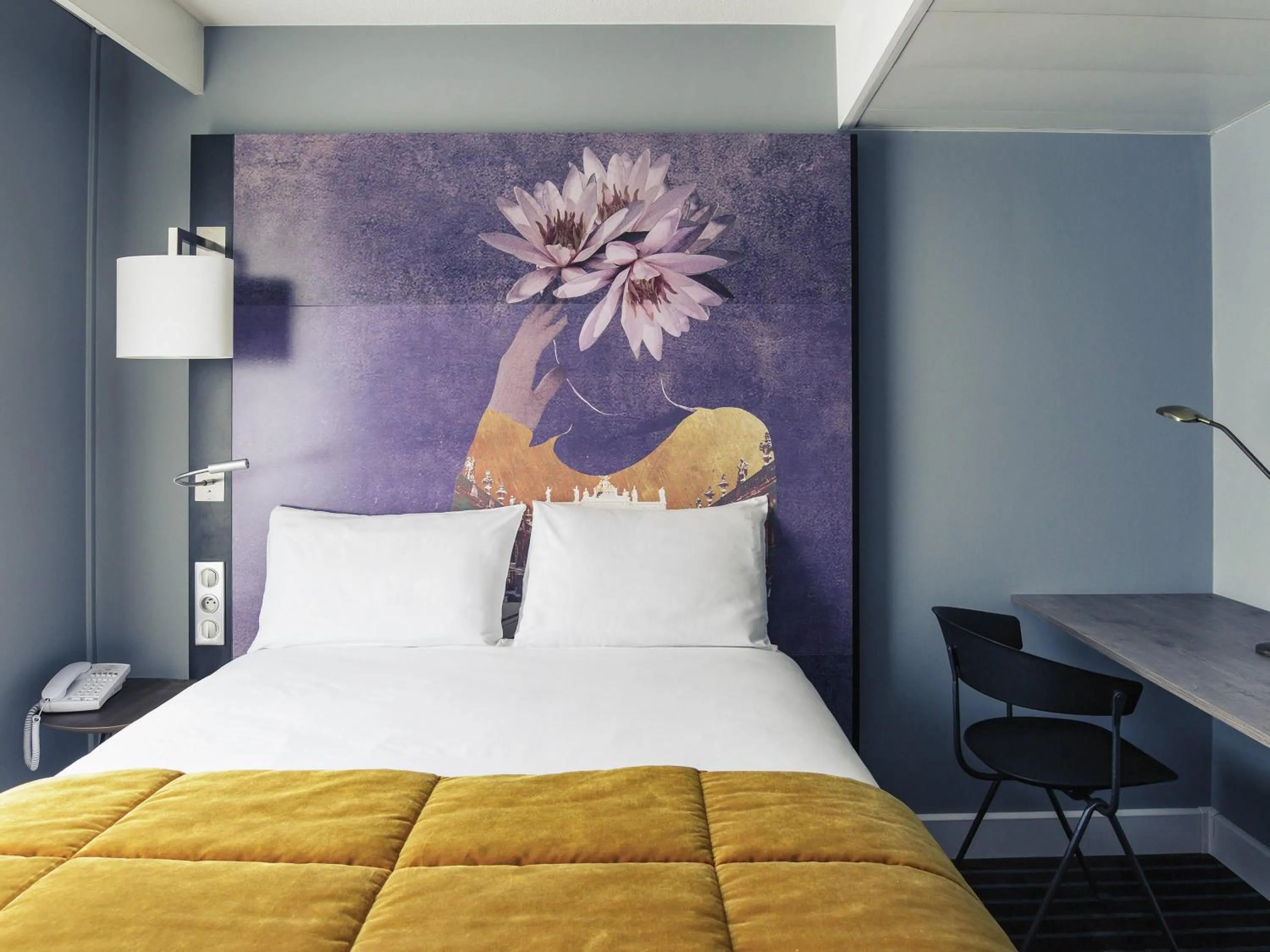 Bedroom, Bed in Mercure Nancy Centre Place Stanislas