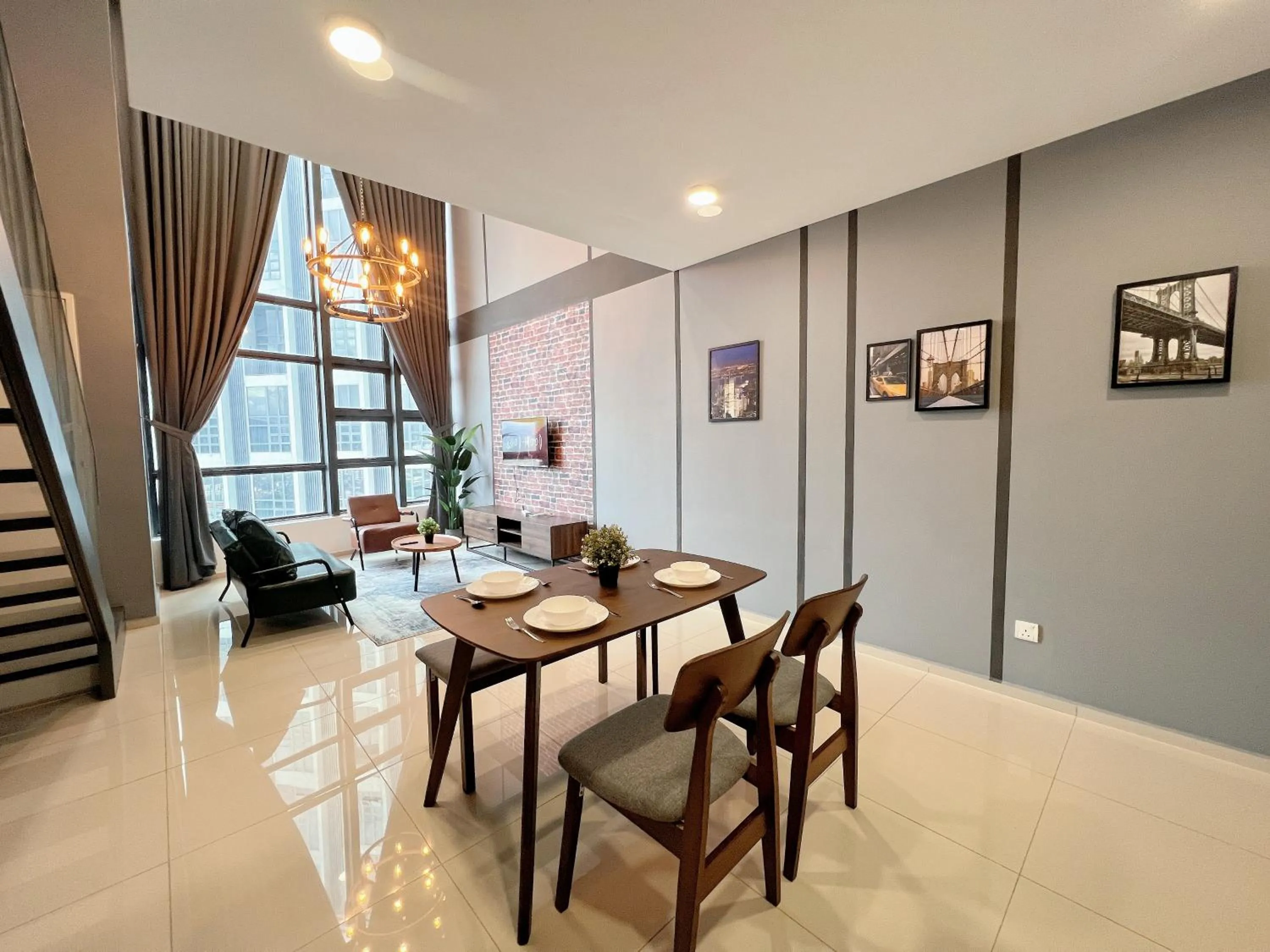 Dining area in EkoCheras Suite by MOKA