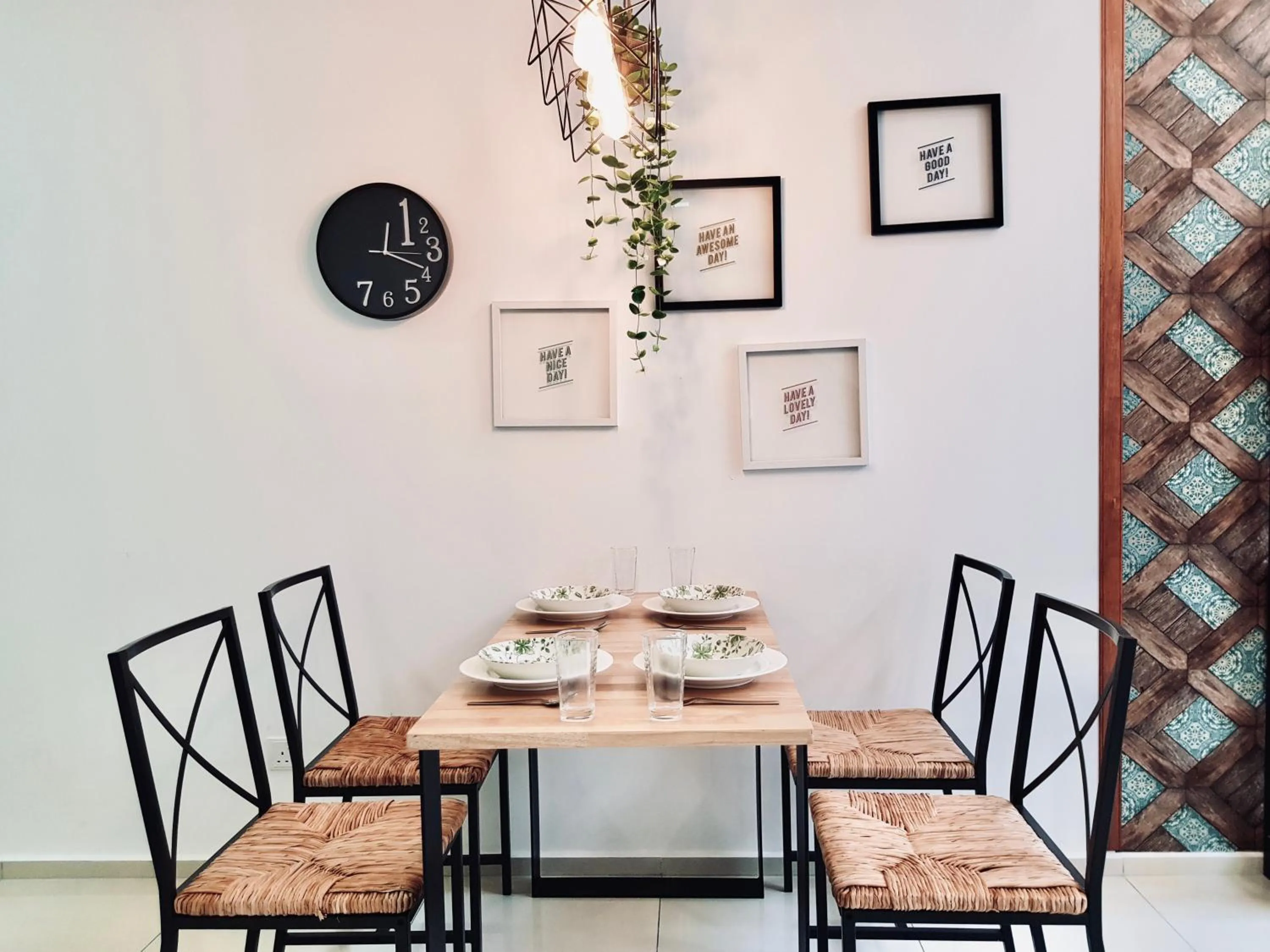 Dining area in EkoCheras Suite by MOKA