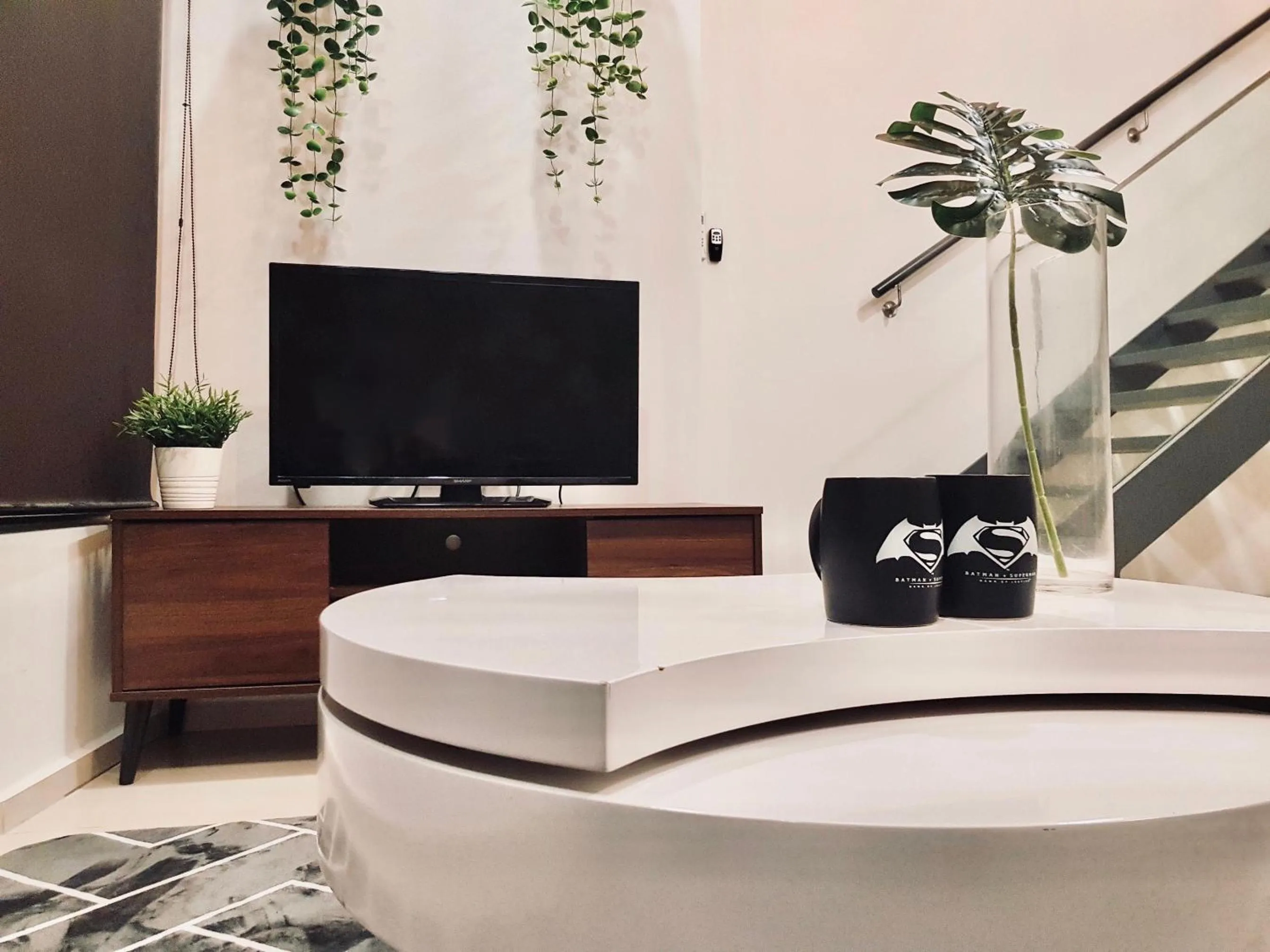 TV and multimedia in EkoCheras Suite by MOKA