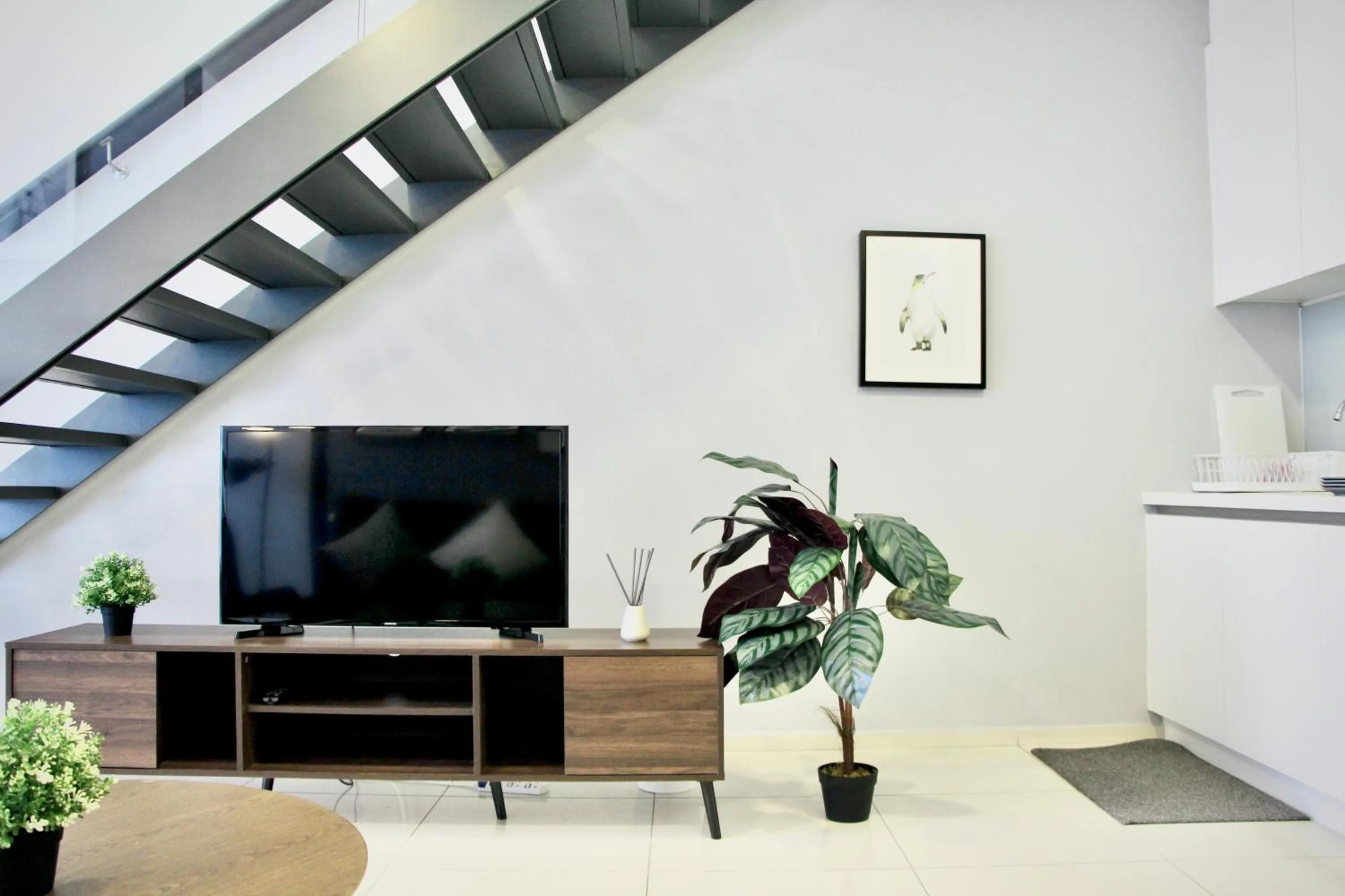 TV and multimedia in EkoCheras Suite by MOKA