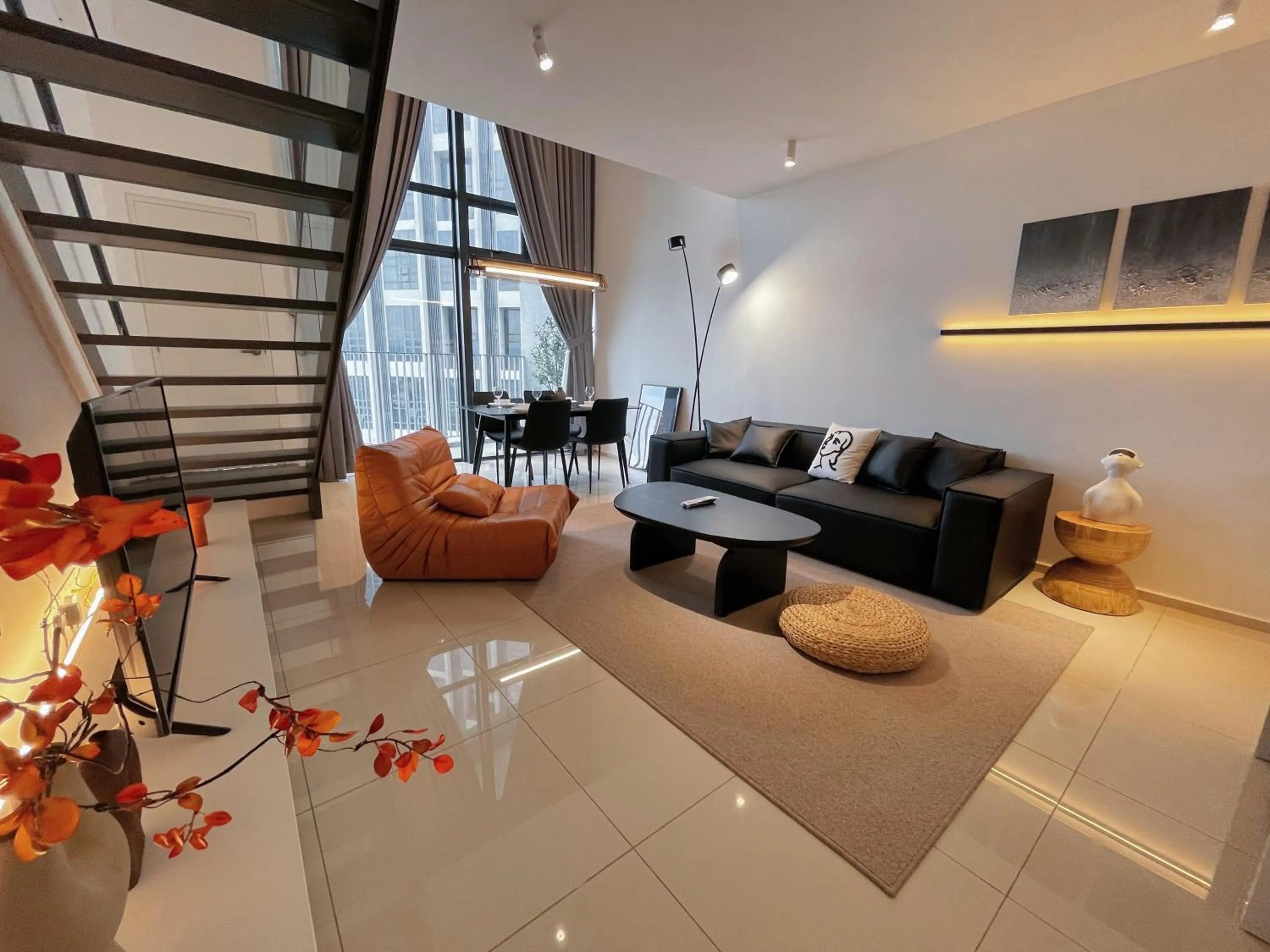 TV and multimedia in EkoCheras Suite by MOKA