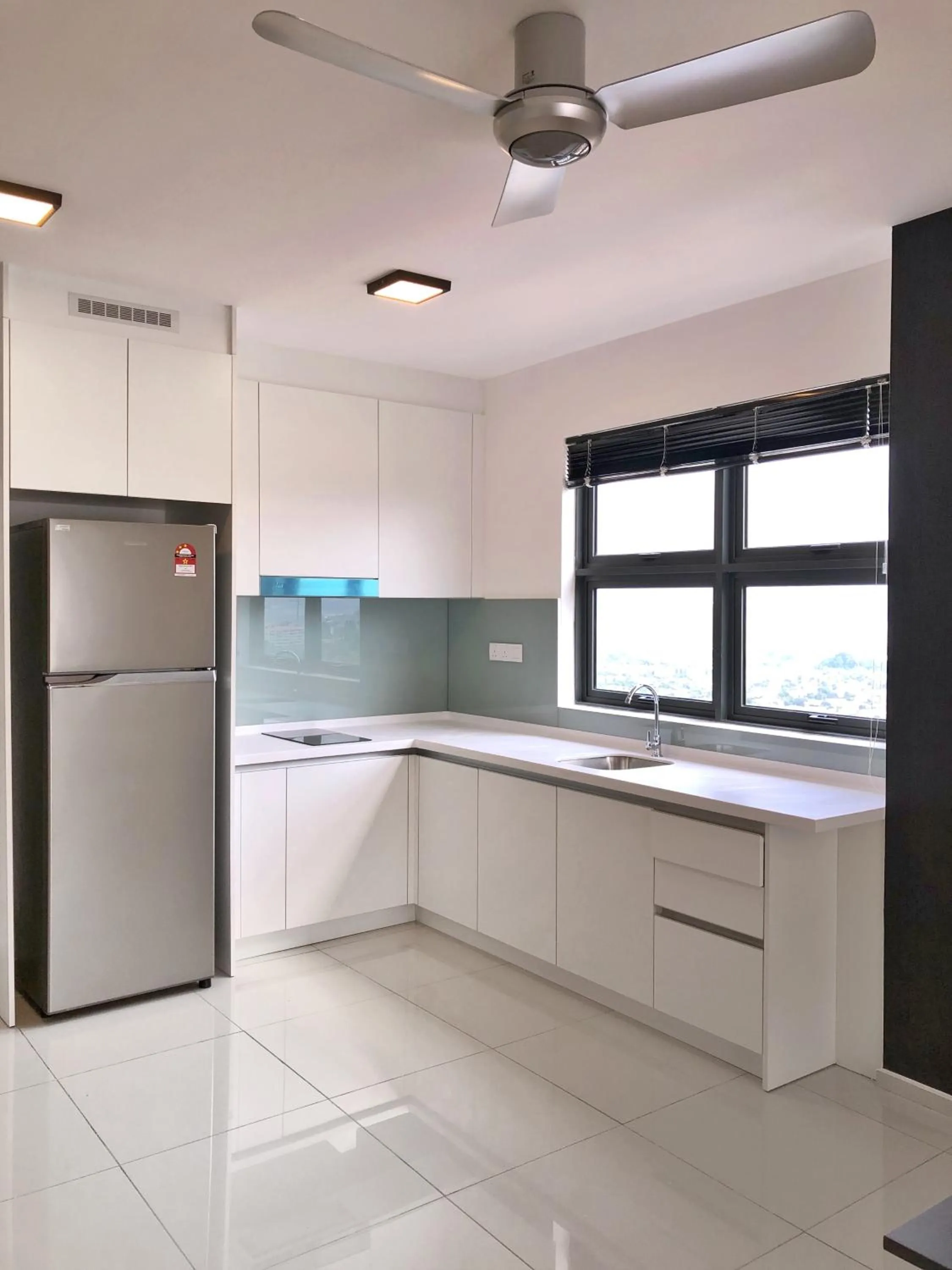 Kitchen or kitchenette in EkoCheras Suite by MOKA