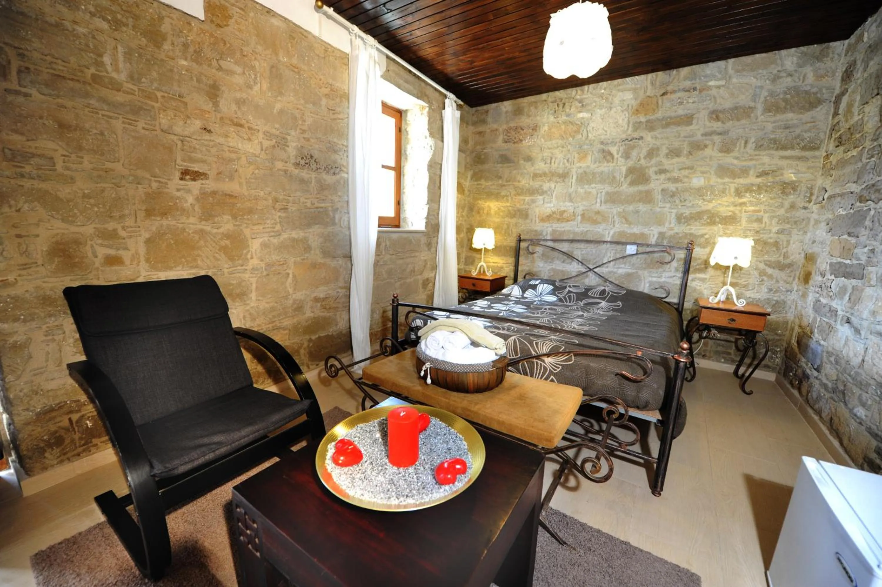 Bedroom, Bed in Esperando